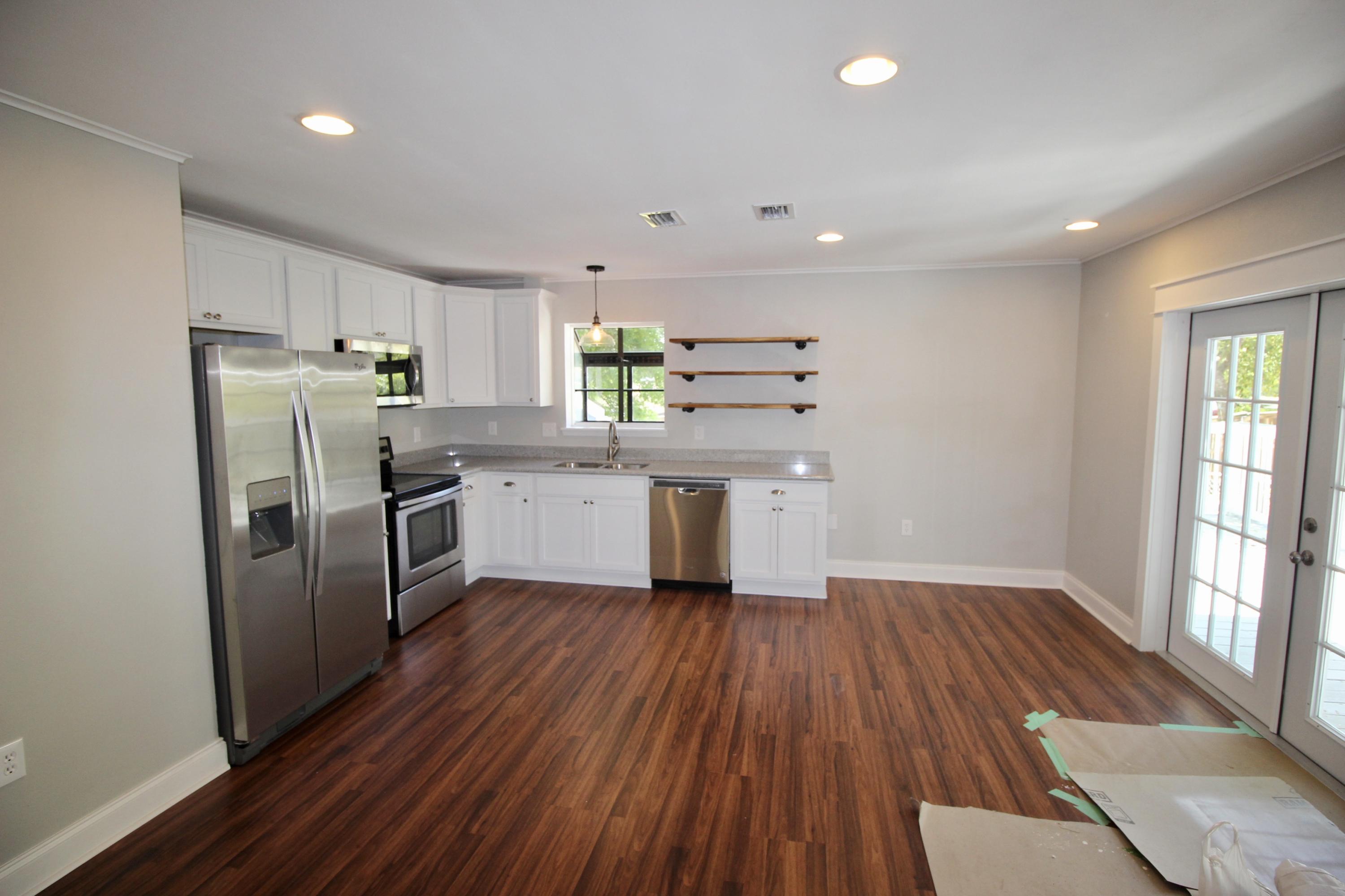 FLORIDA HEIGHTS - Residential