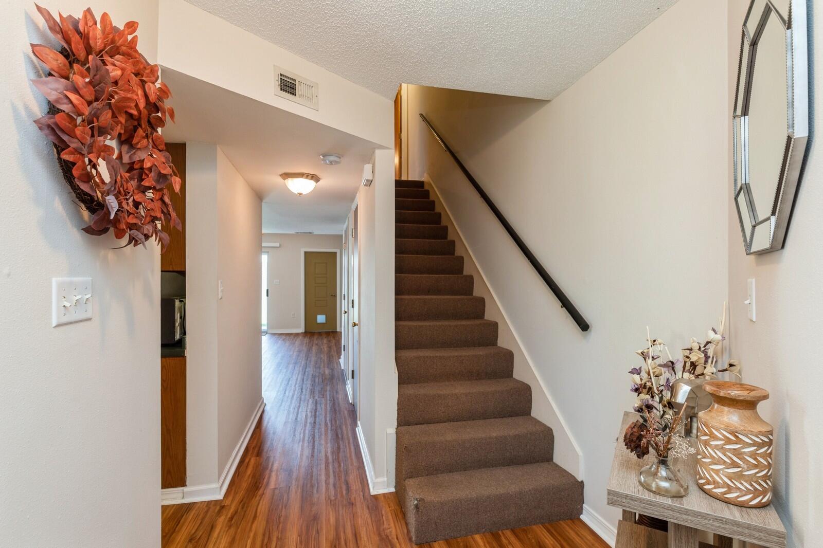 Discover this charming 2-bedroom, 1.5-bathroom townhome located in Fort Walton Beach, just minutes from the college campus, military bases, restaurants, shopping, and stunning white sandy beaches. The property features fresh landscaping and new mulch that creates a welcoming curb appeal. Inside, you'll find fresh paint and brand-new luxury vinyl plank flooring on the first floor. The entryway provides space for a drop zone, and there's a convenient coat closet for extra storage.The kitchen boasts plenty of counter space, a pantry, and modern stainless steel appliances. The bright, open-concept living and dining area leads to a patio and a private fenced-in backyard, complete with new sod. Also on the first floor, you'll find a separate laundry room complete with washer and dryer and additional storage. A half bath with newly purchased toilet provides convenience for you and your guests.
Upstairs, the home includes 2 bedrooms and a full bathroom. The primary bedroom features a walk-in closet and direct access to the bathroom.
But wait, there's more! The seller is offering $3,000 in "any way money" at closing with an acceptable offer, giving you the flexibility to use it for updates or closing costs. Your choice!
With a newer HVAC system installed in 2017, a roof replacement in 2019, and a water heater from 2021, you can rest easy knowing these major updates are already taken care of.
Buyer to verify any and all information deemed important to them.