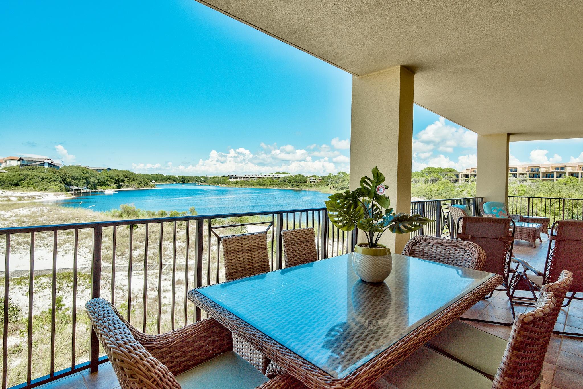 SANCTUARY BY THE SEA - Residential