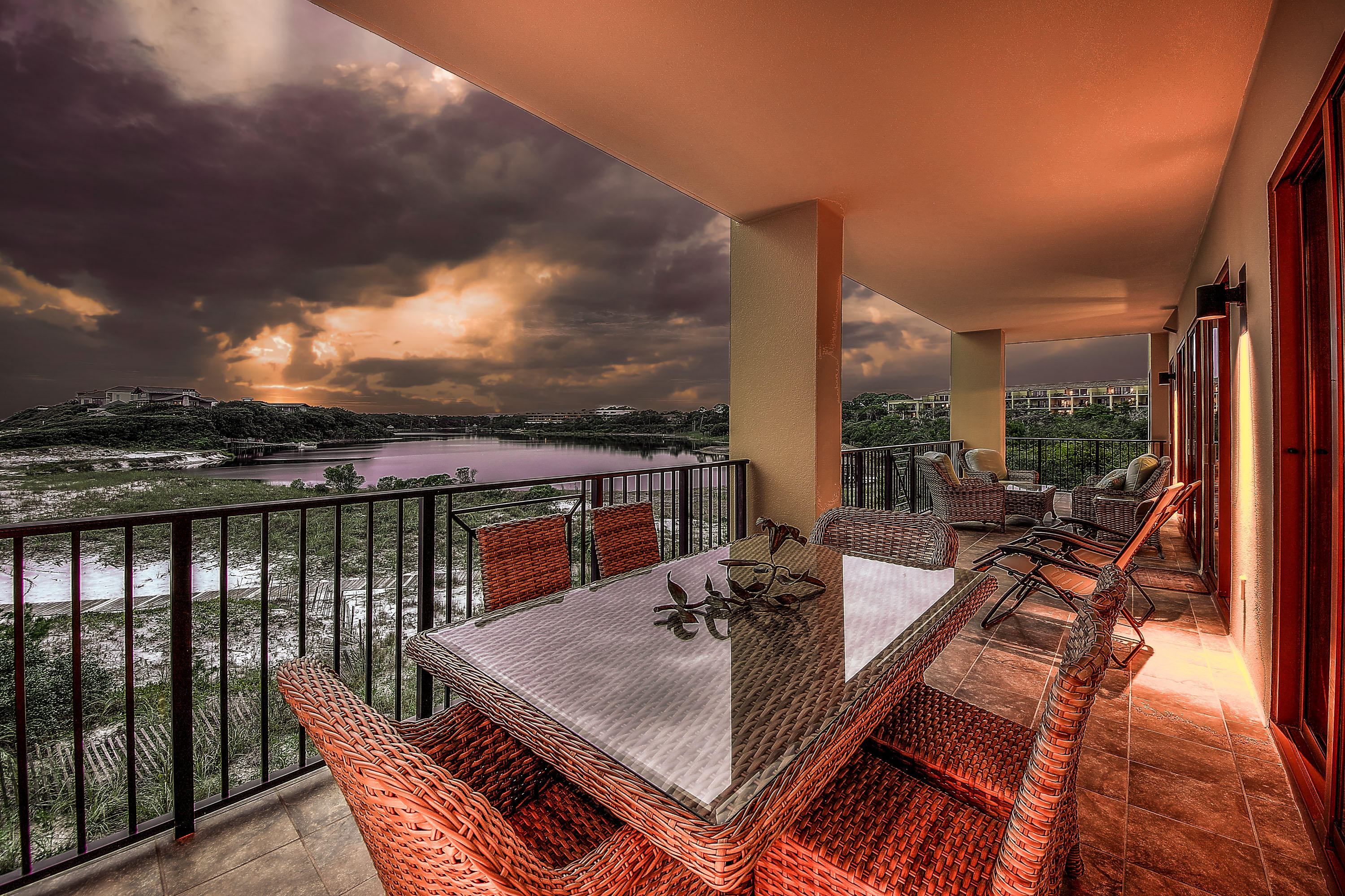 SANCTUARY BY THE SEA - Residential