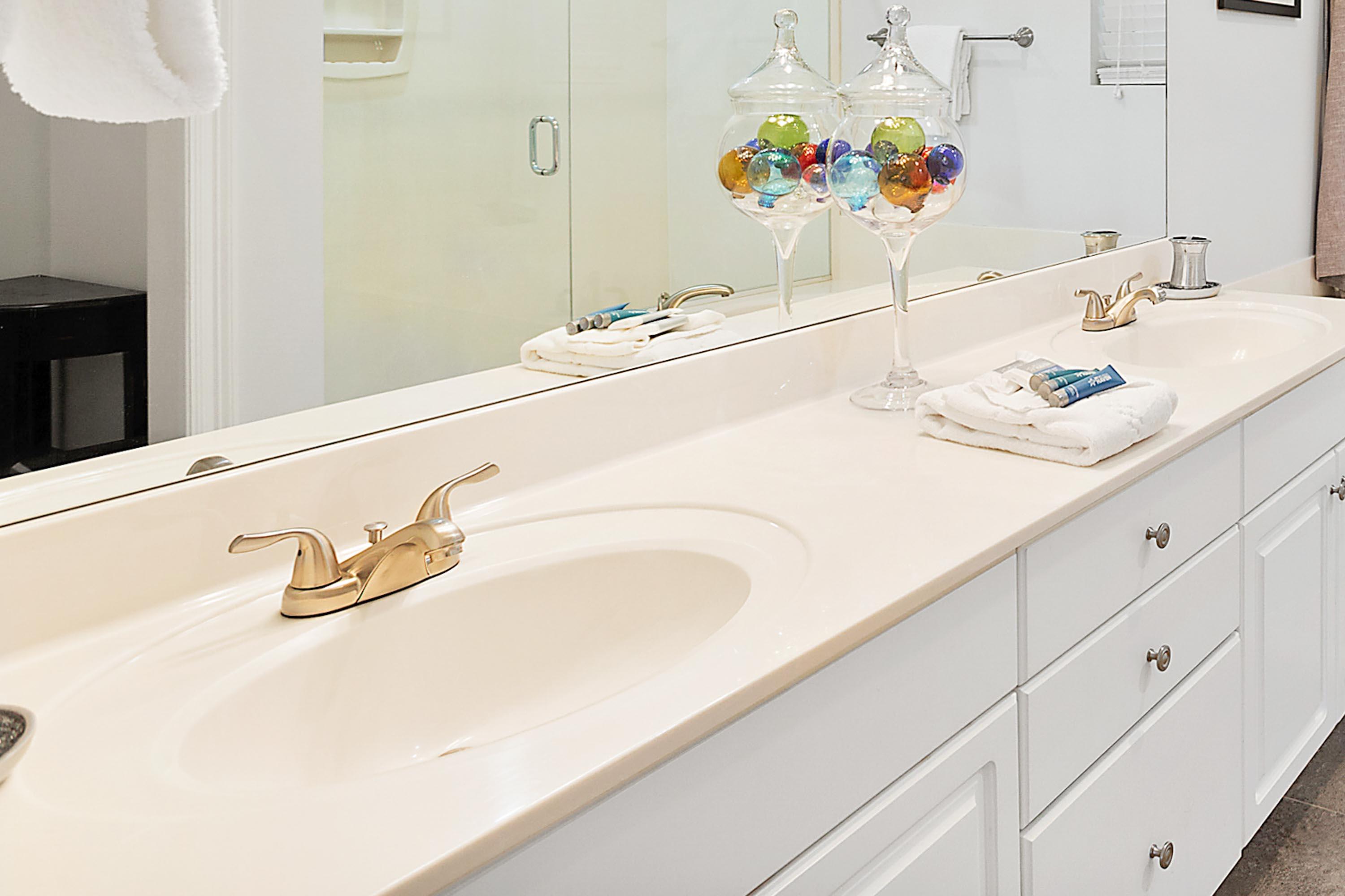 TURNBERRY VILLAS CONDO - Residential