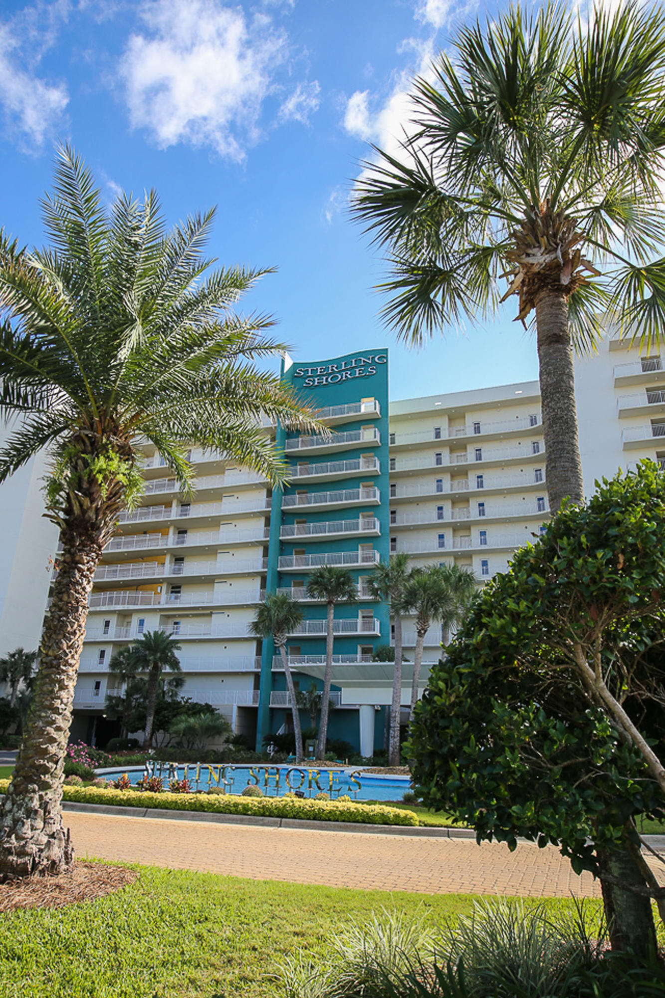 STERLING SHORES - Residential