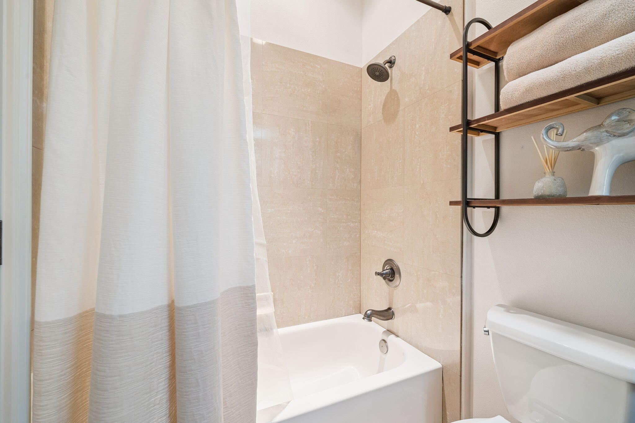EMERALD BAY PH 1A - Residential