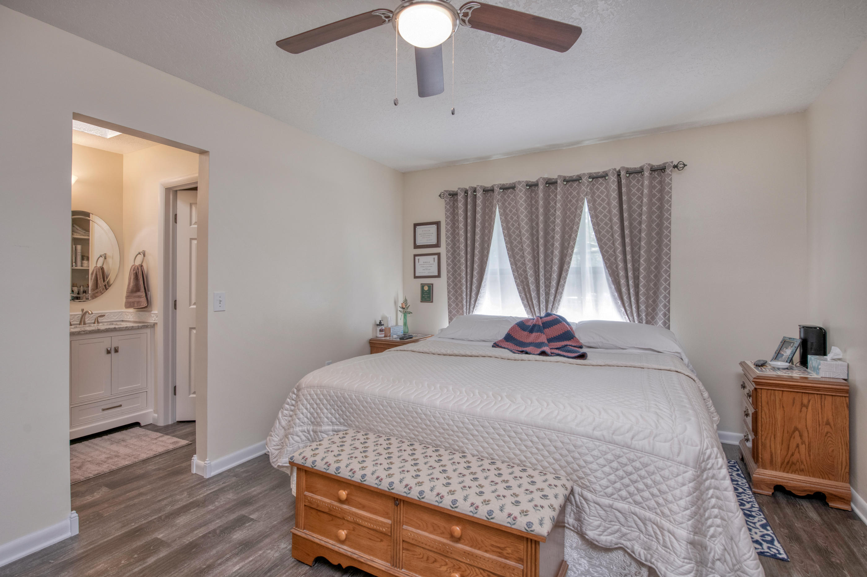 CHATEAU PRES DE LA MER - Residential