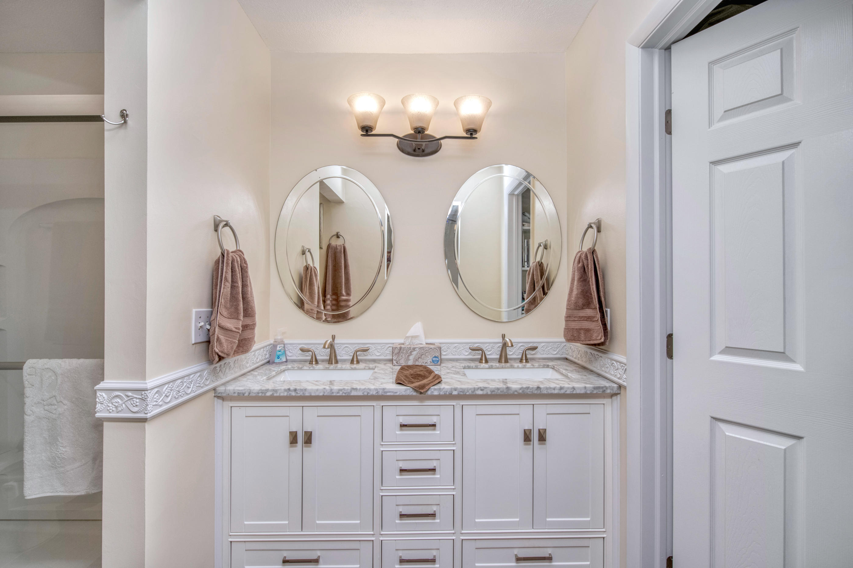 CHATEAU PRES DE LA MER - Residential