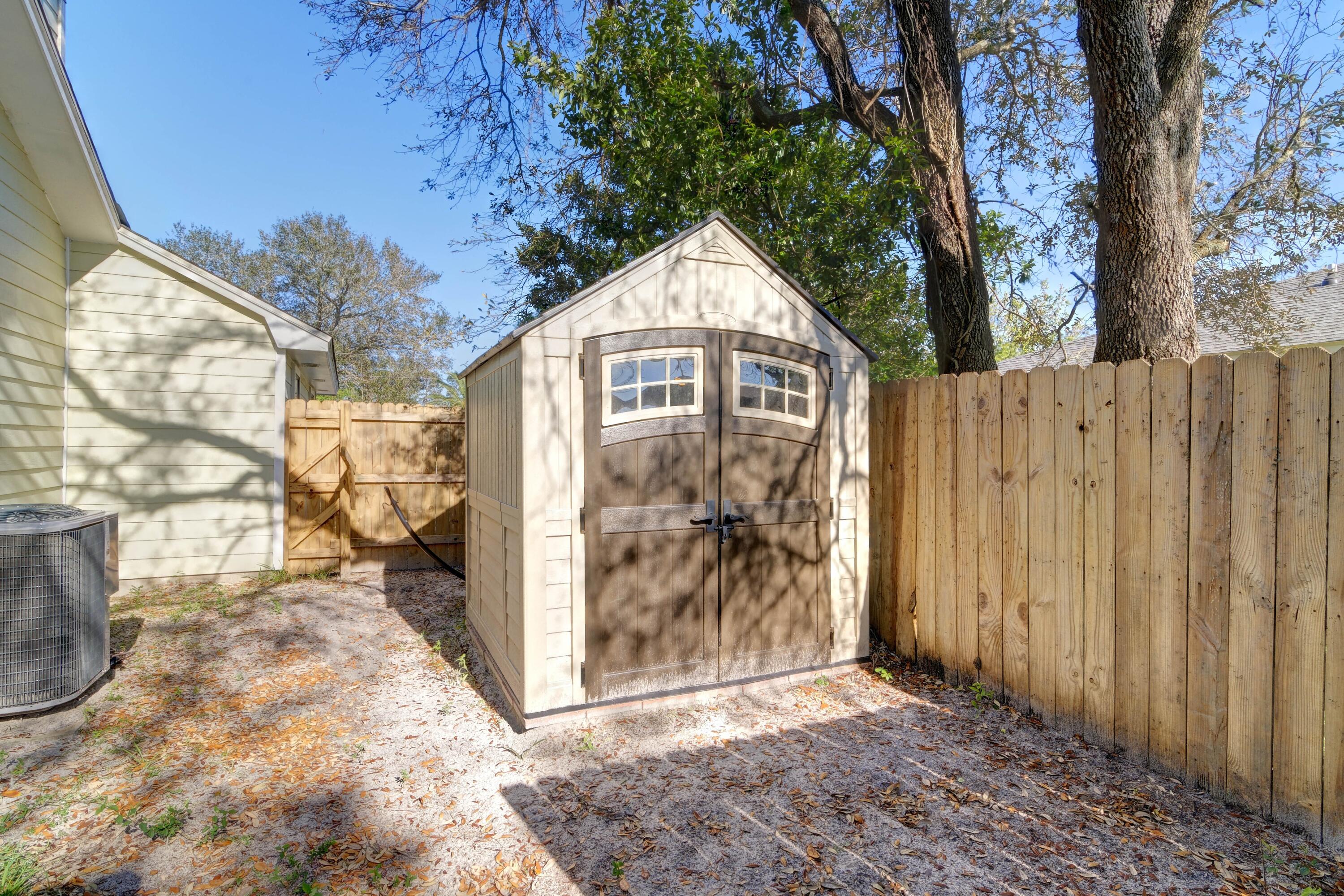 SANTA ROSA SHORES 5TH ADDN - Residential