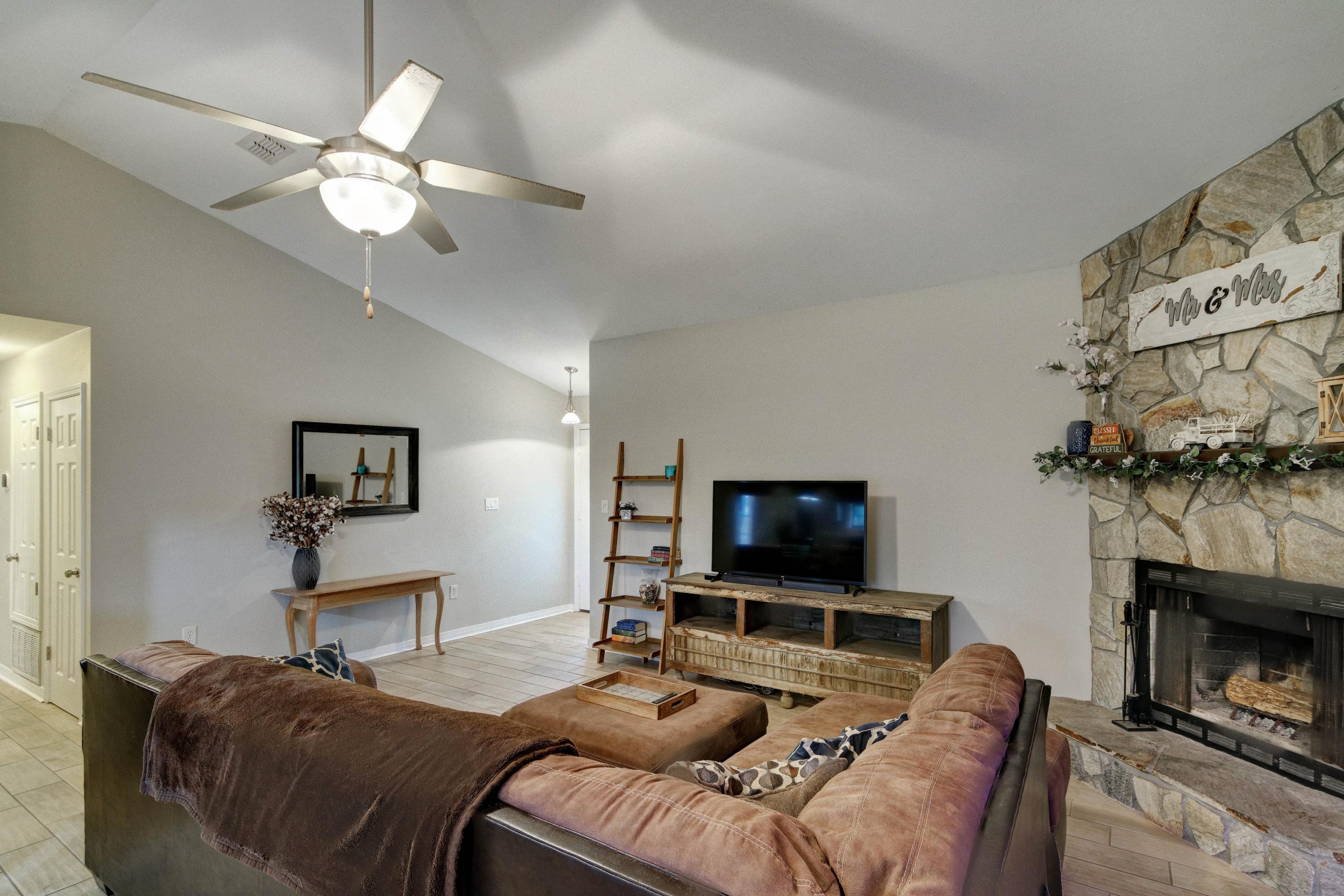 SANTA ROSA SHORES 5TH ADDN - Residential