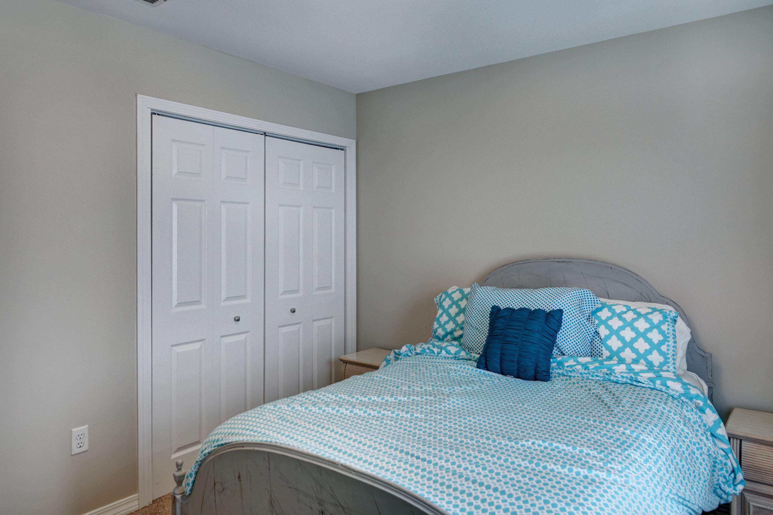 SANTA ROSA SHORES 5TH ADDN - Residential