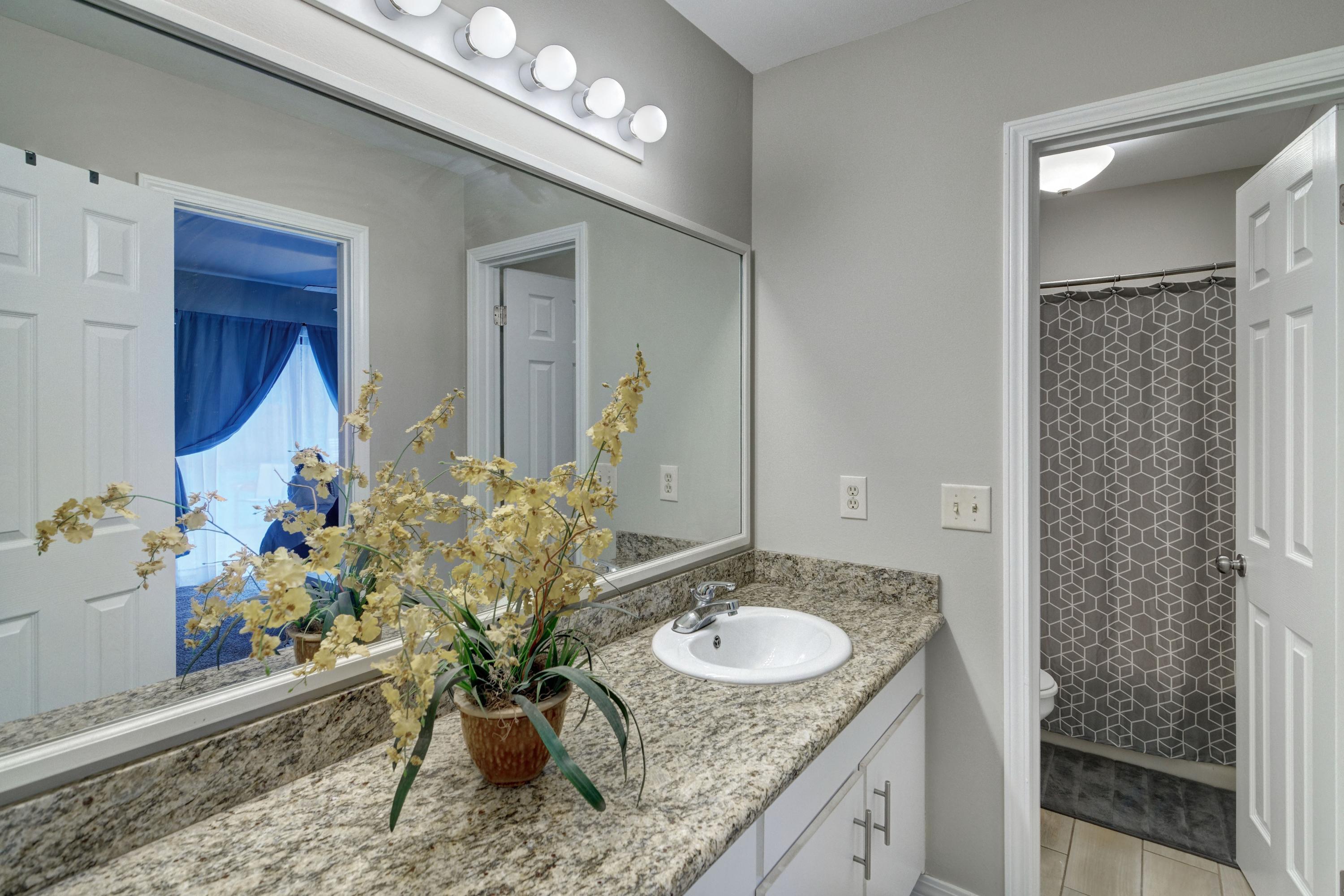 SANTA ROSA SHORES 5TH ADDN - Residential