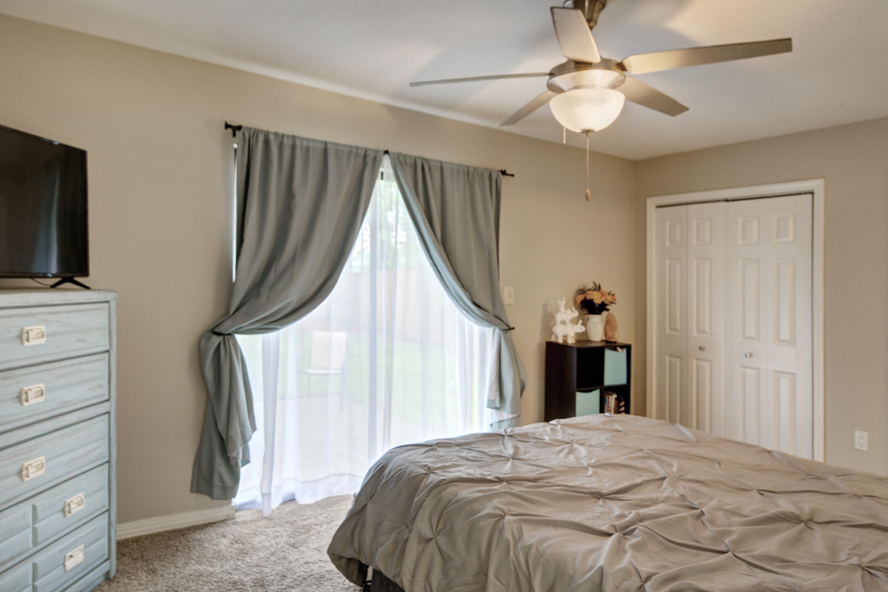 SANTA ROSA SHORES 5TH ADDN - Residential