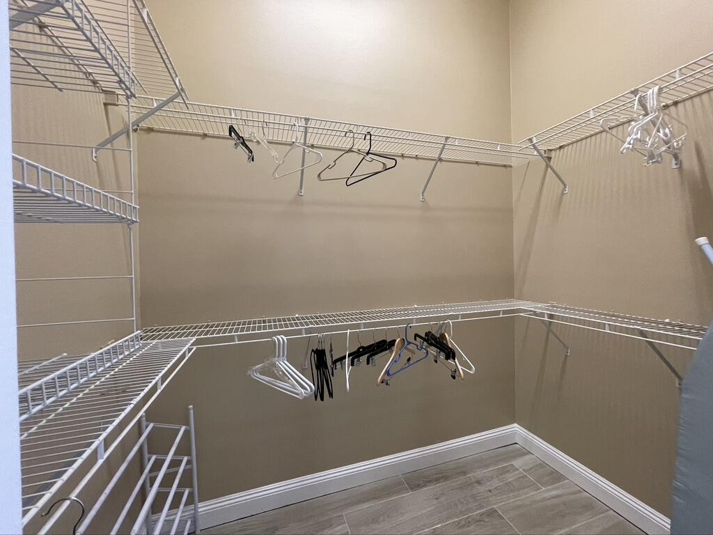 BAYWINDS GOLF ESTATES PH 3 - Residential Lease