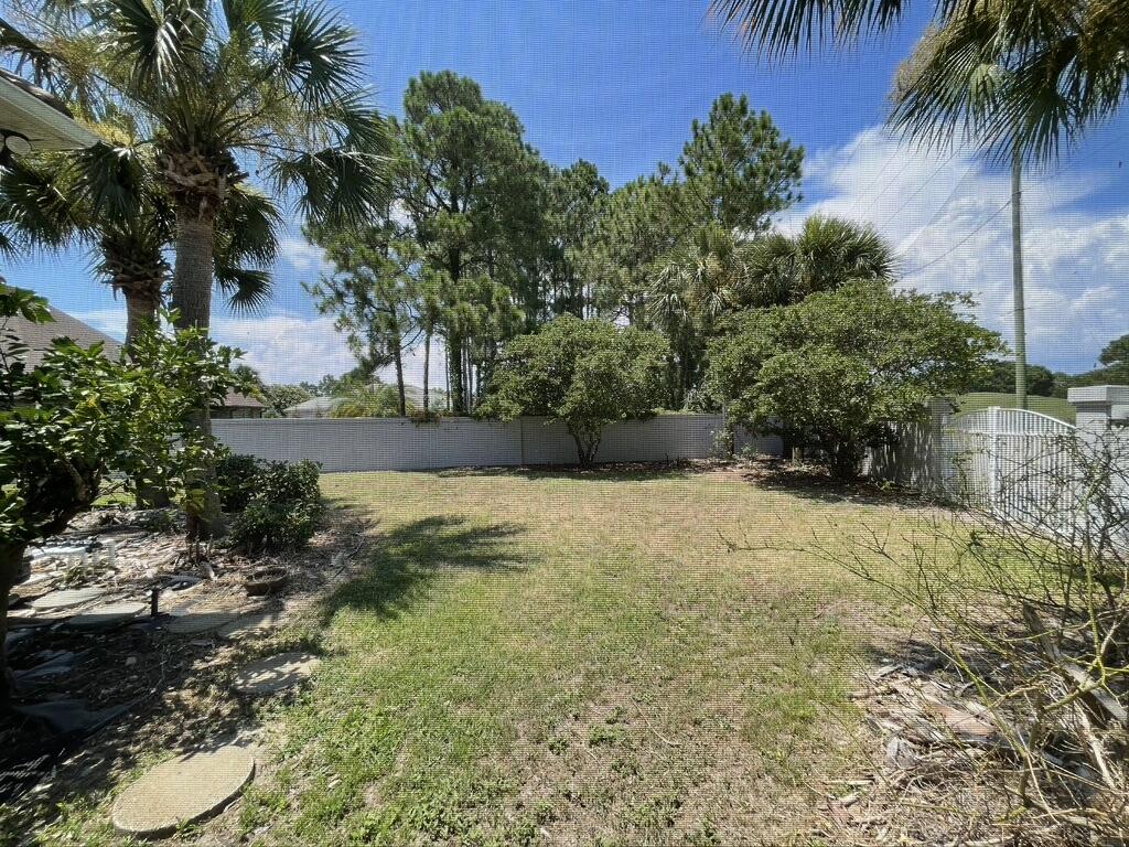 BAYWINDS GOLF ESTATES PH 3 - Residential Lease