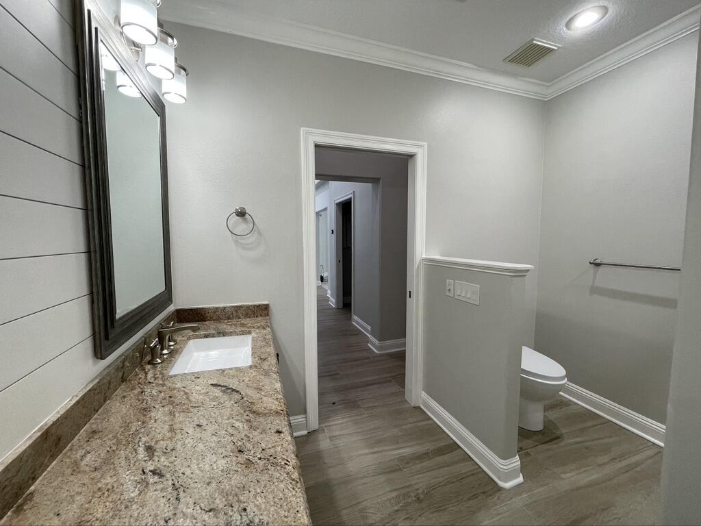 BAYWINDS GOLF ESTATES PH 3 - Residential Lease