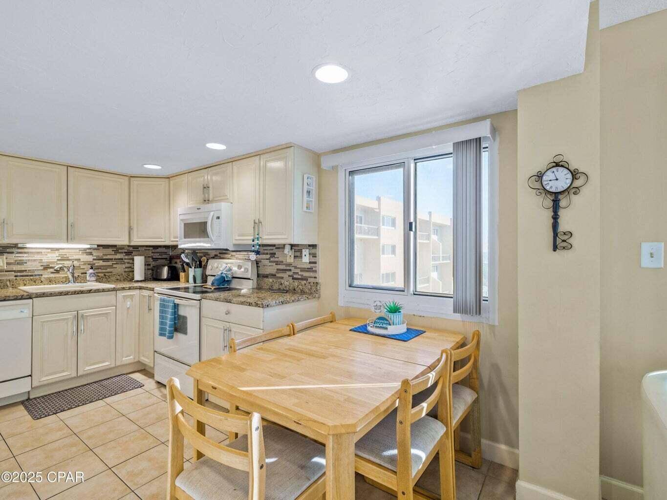PINNACLE PORT - Residential