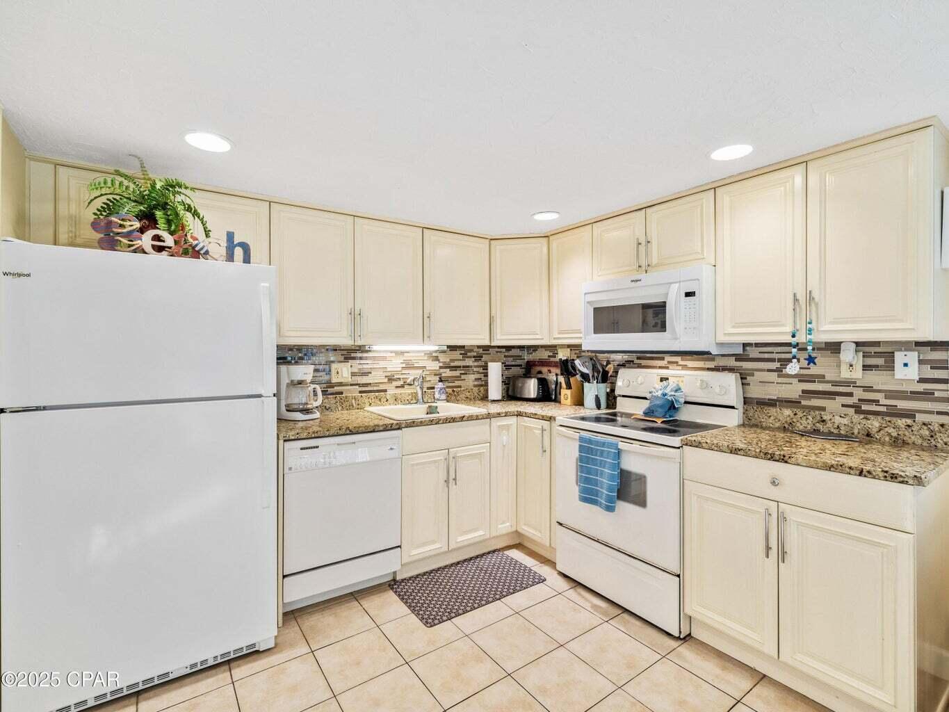 PINNACLE PORT - Residential