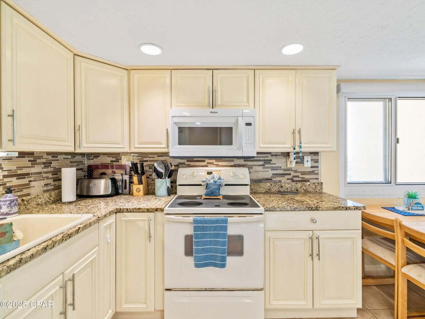 PINNACLE PORT - Residential