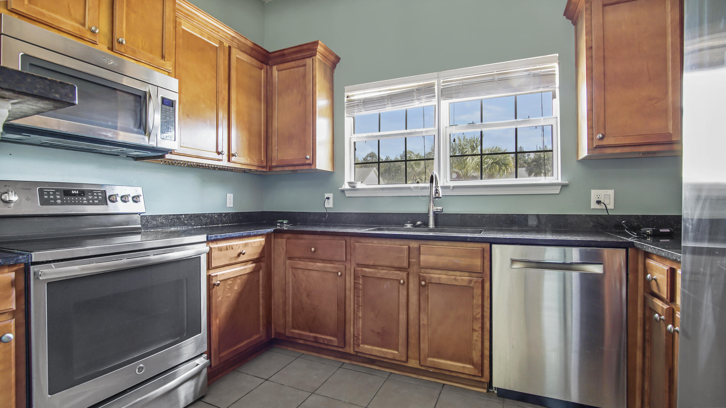 BRANDON OAKS - Residential