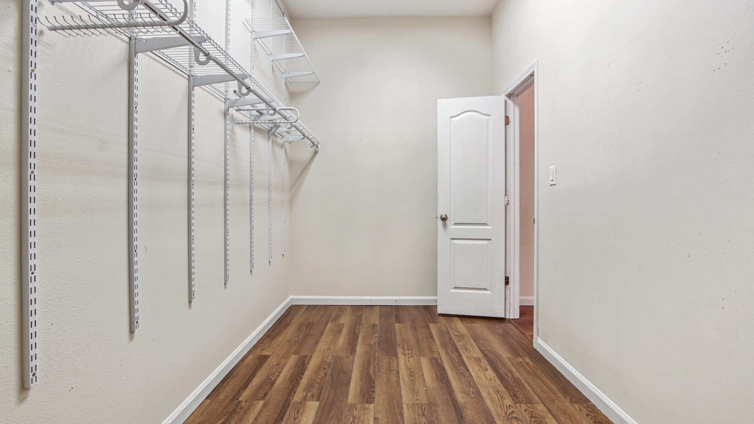 BRANDON OAKS - Residential