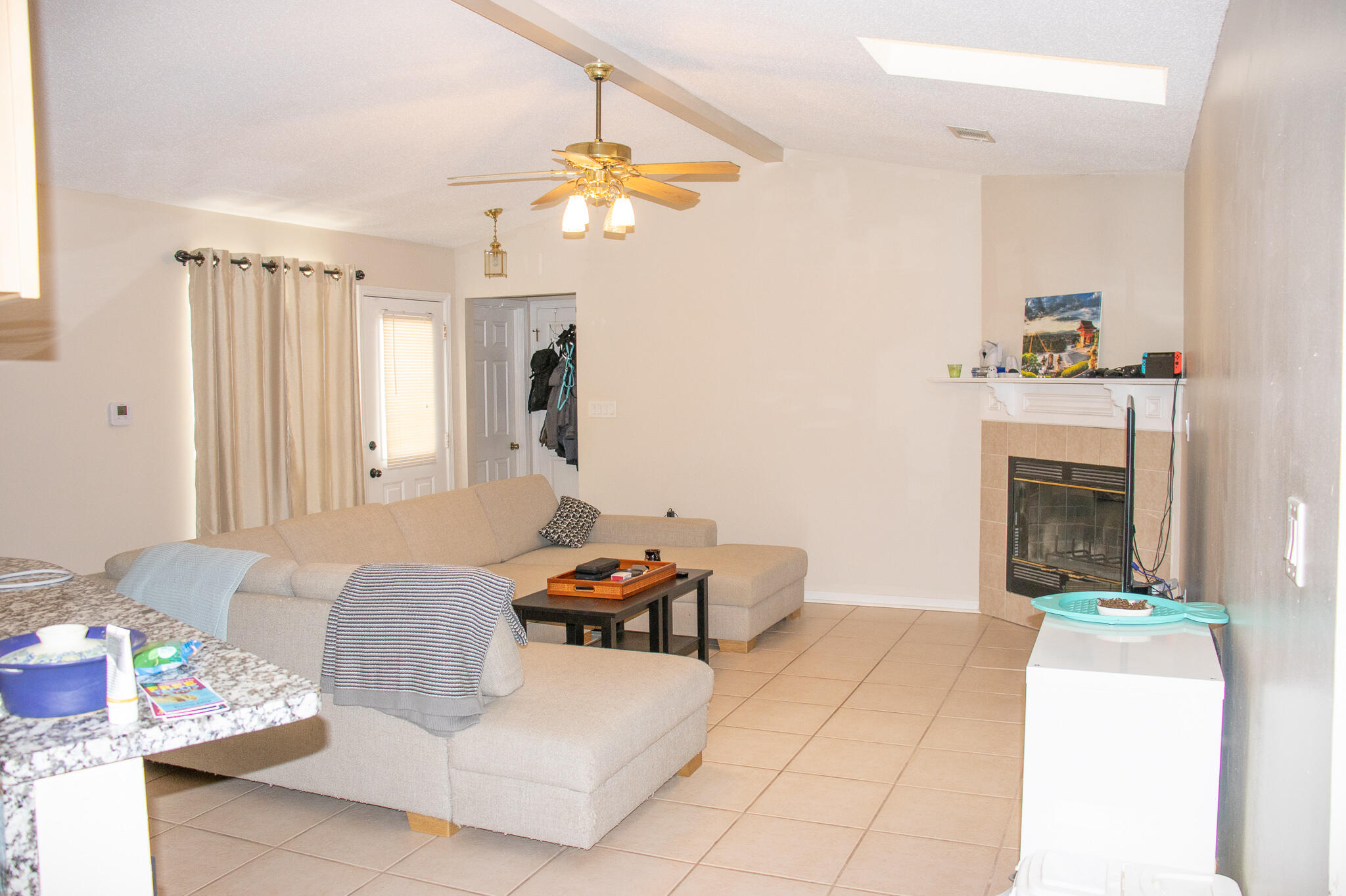 EMERALD GARDENS N 1ST ADD LOT 11 - Residential