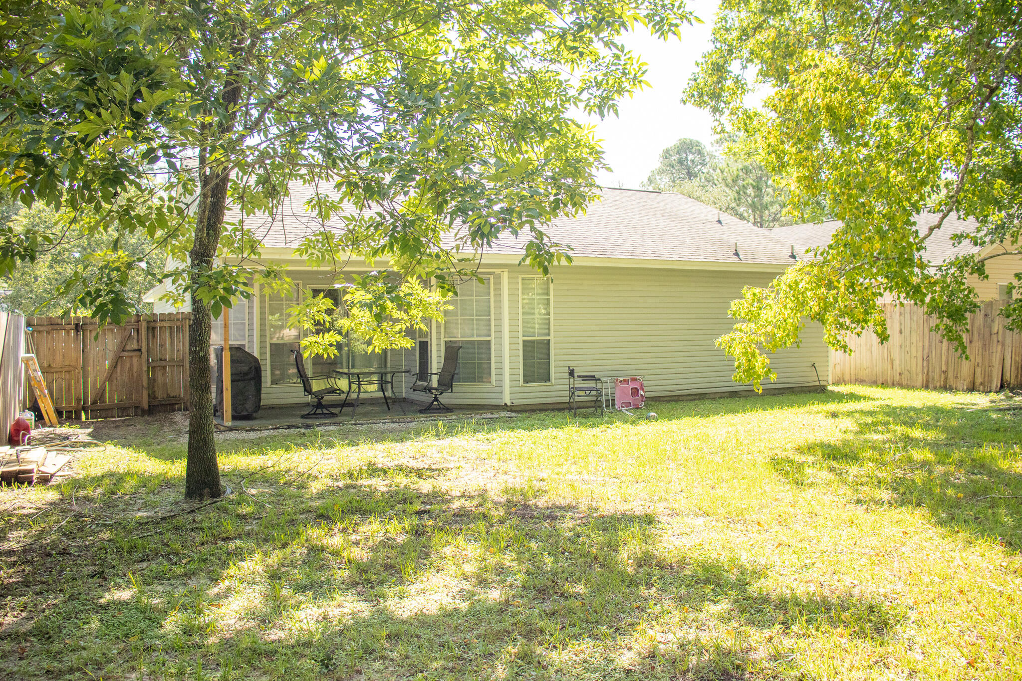 EMERALD GARDENS N 1ST ADD LOT 11 - Residential