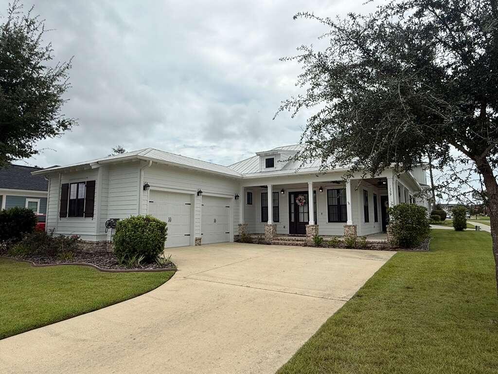 DEER MOSS CREEK - Residential Lease