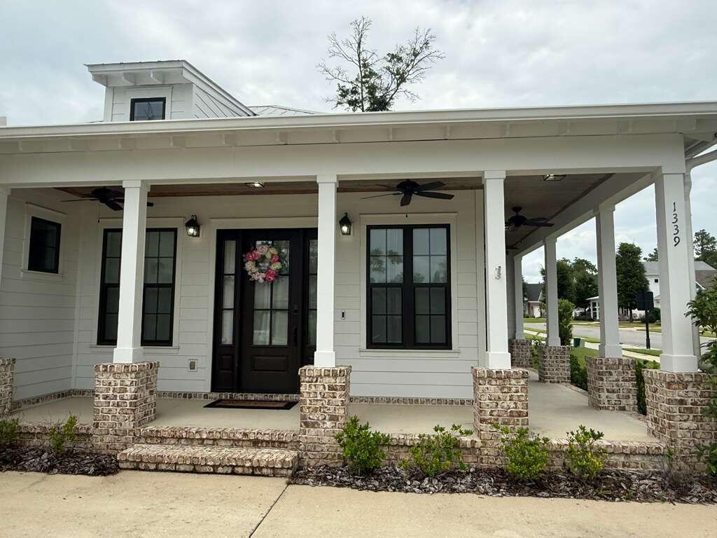 DEER MOSS CREEK - Residential Lease