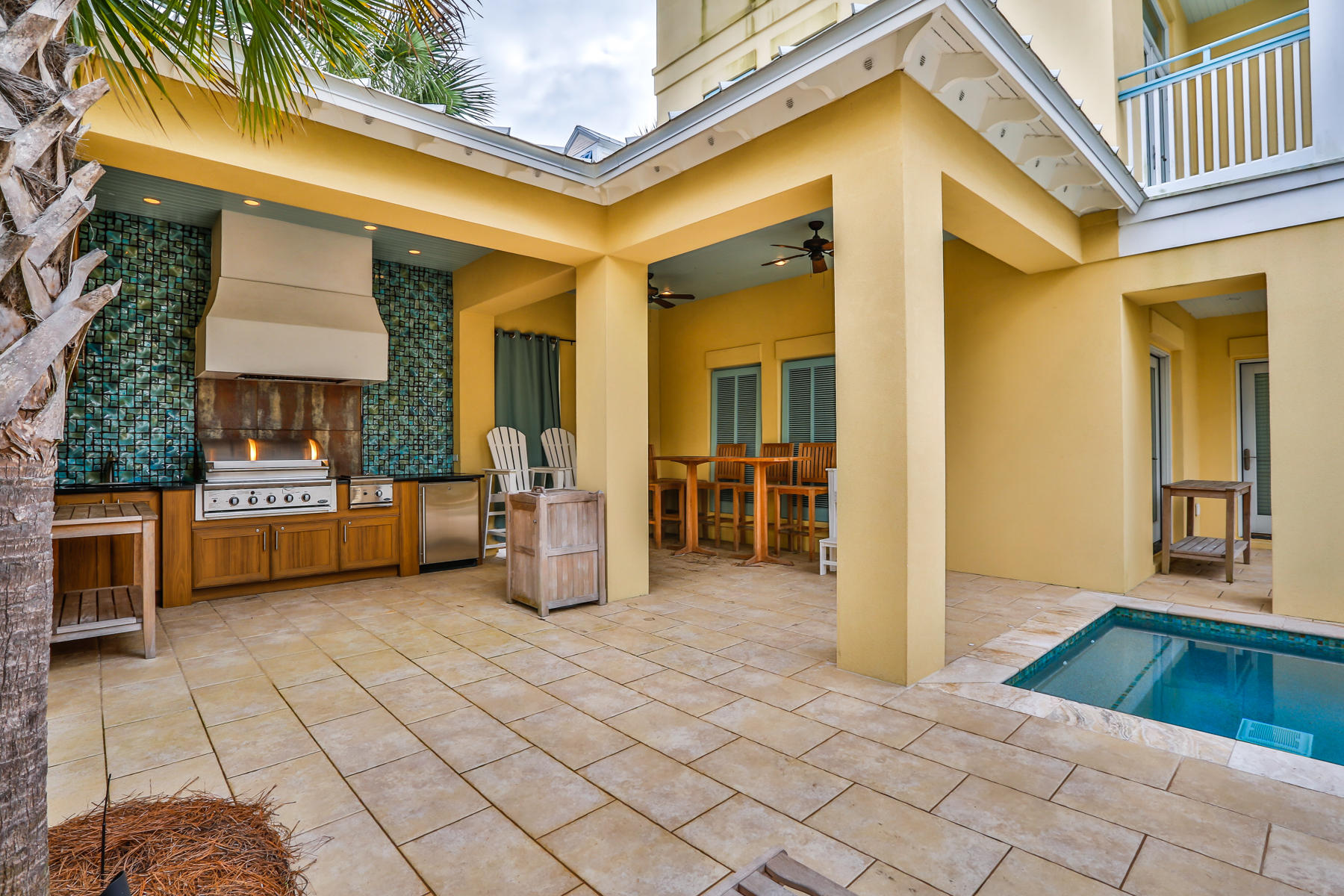 Frangista Beach - Residential