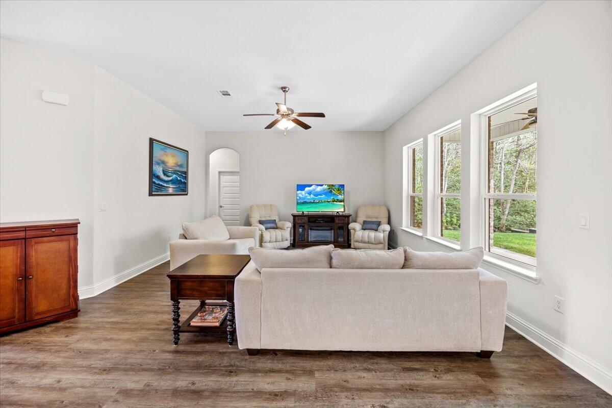 HOLLEY BY THE SEA - Residential