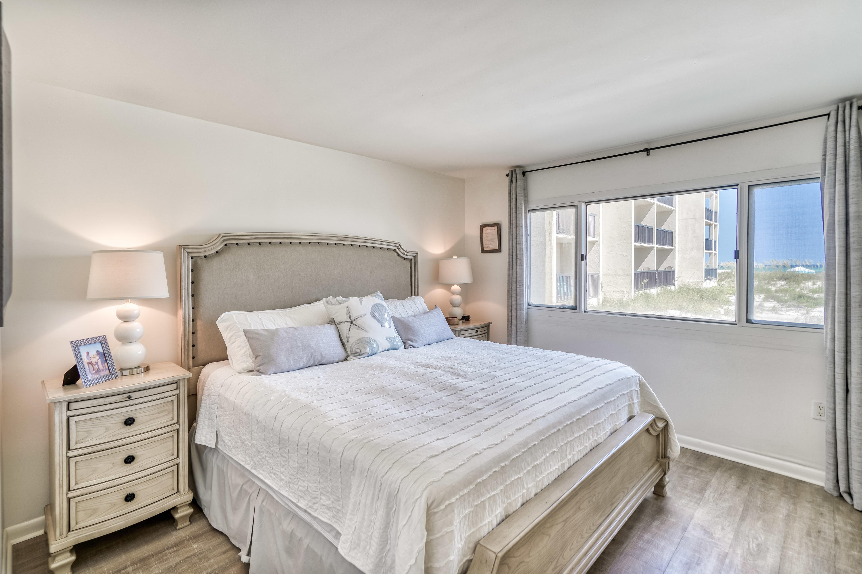 PINNACLE PORT - Residential