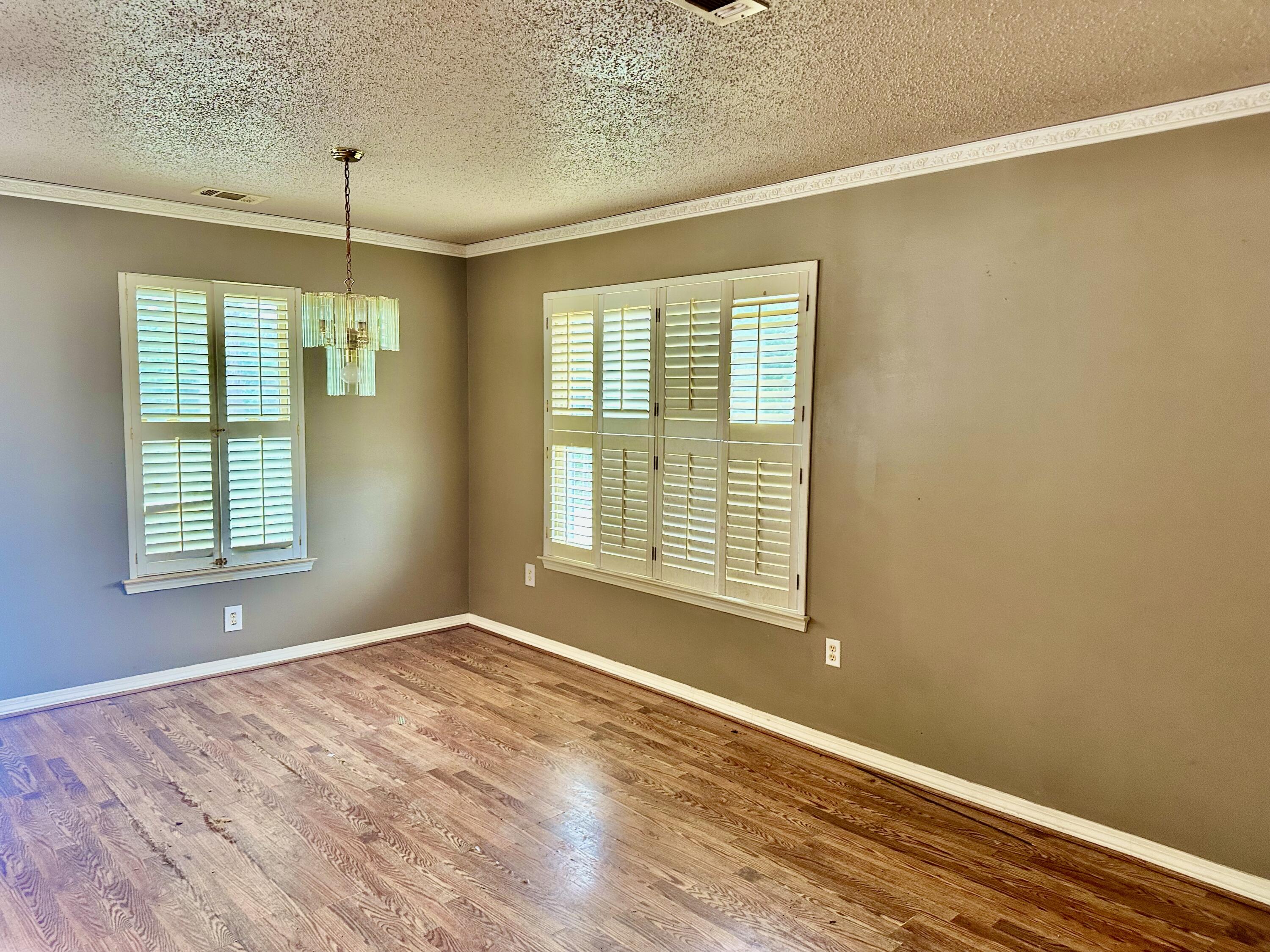 COUNTRYVIEW ESTATES 3RD ADDN - Residential