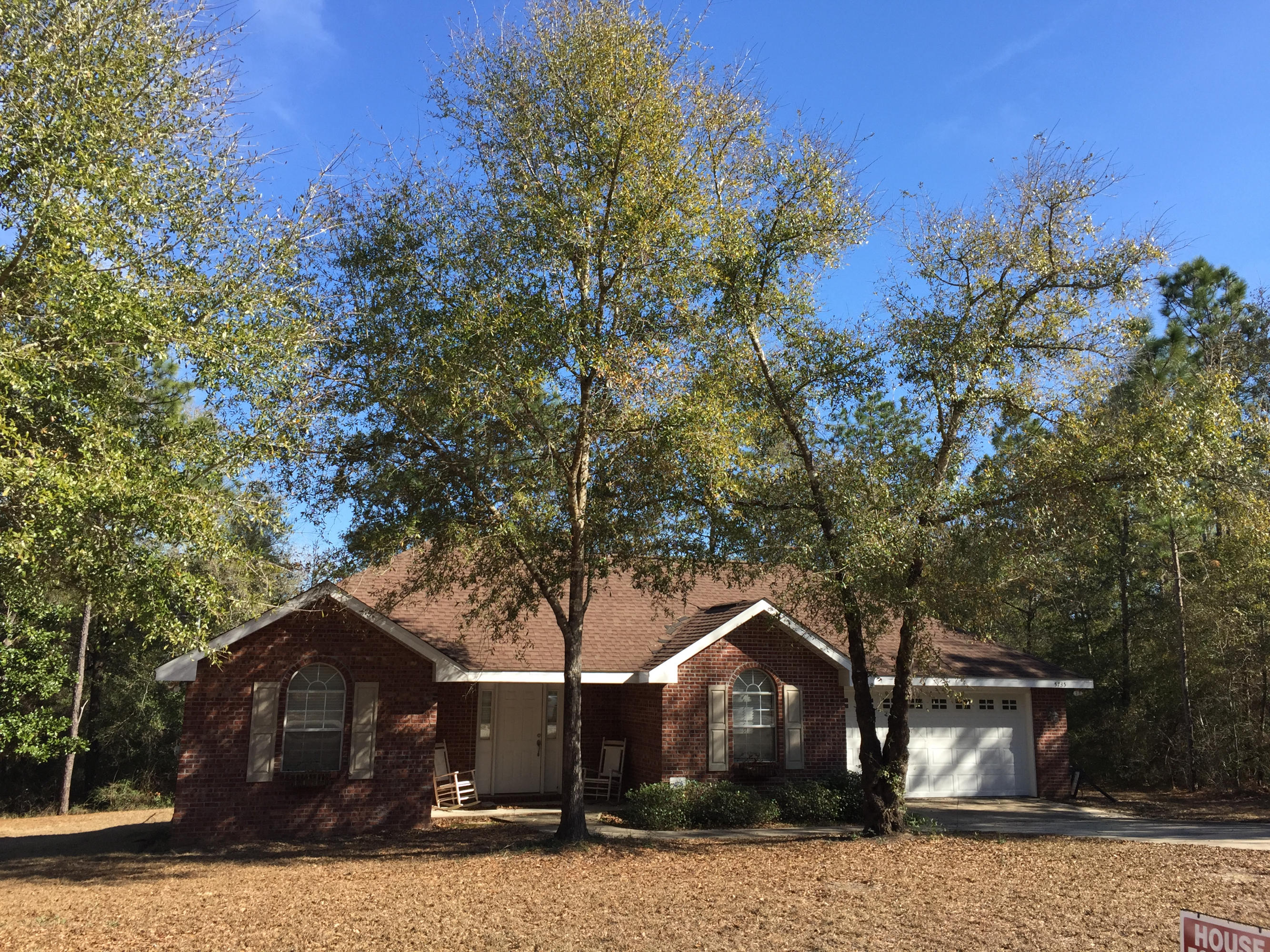 Welcome Home to 5735 Mansfield Dr. Three Bedrooms, 2 Full Baths, Covered Front and Rear Porches with a Large Fenced Yard. The home has a great attention to detail with numerous treyed ceilings, upgraded lighting, Fireplace with built ins, ceramic tile, large soaking tub in the master bathroom and a separate shower. Huge walk in closet in the master with an abundance of shelving for clothes and shoes. Large two car garage. Great setting on almost 1/2 an acre. Call today this one won't last long.