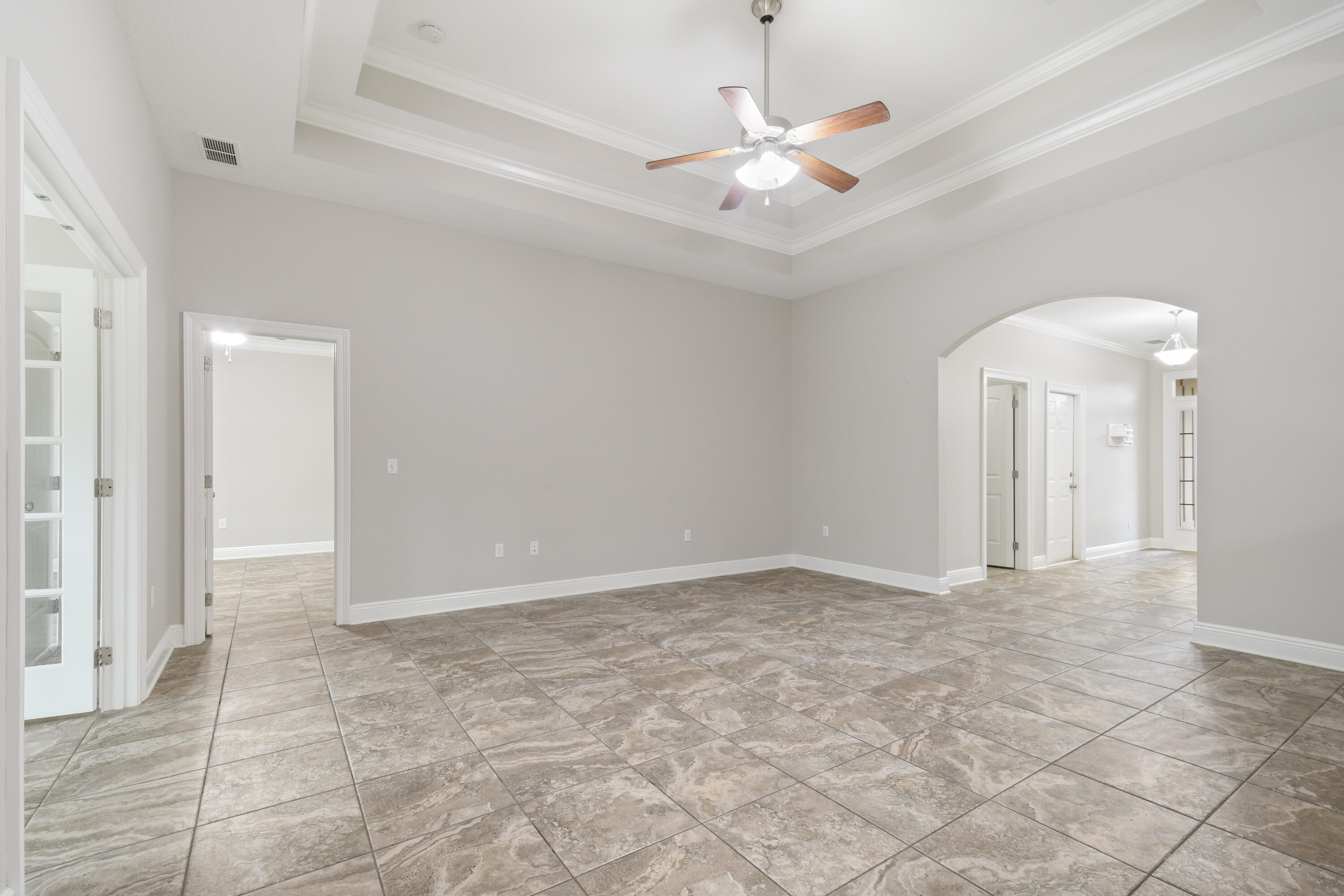 WHISPERING LAKE - Residential Lease