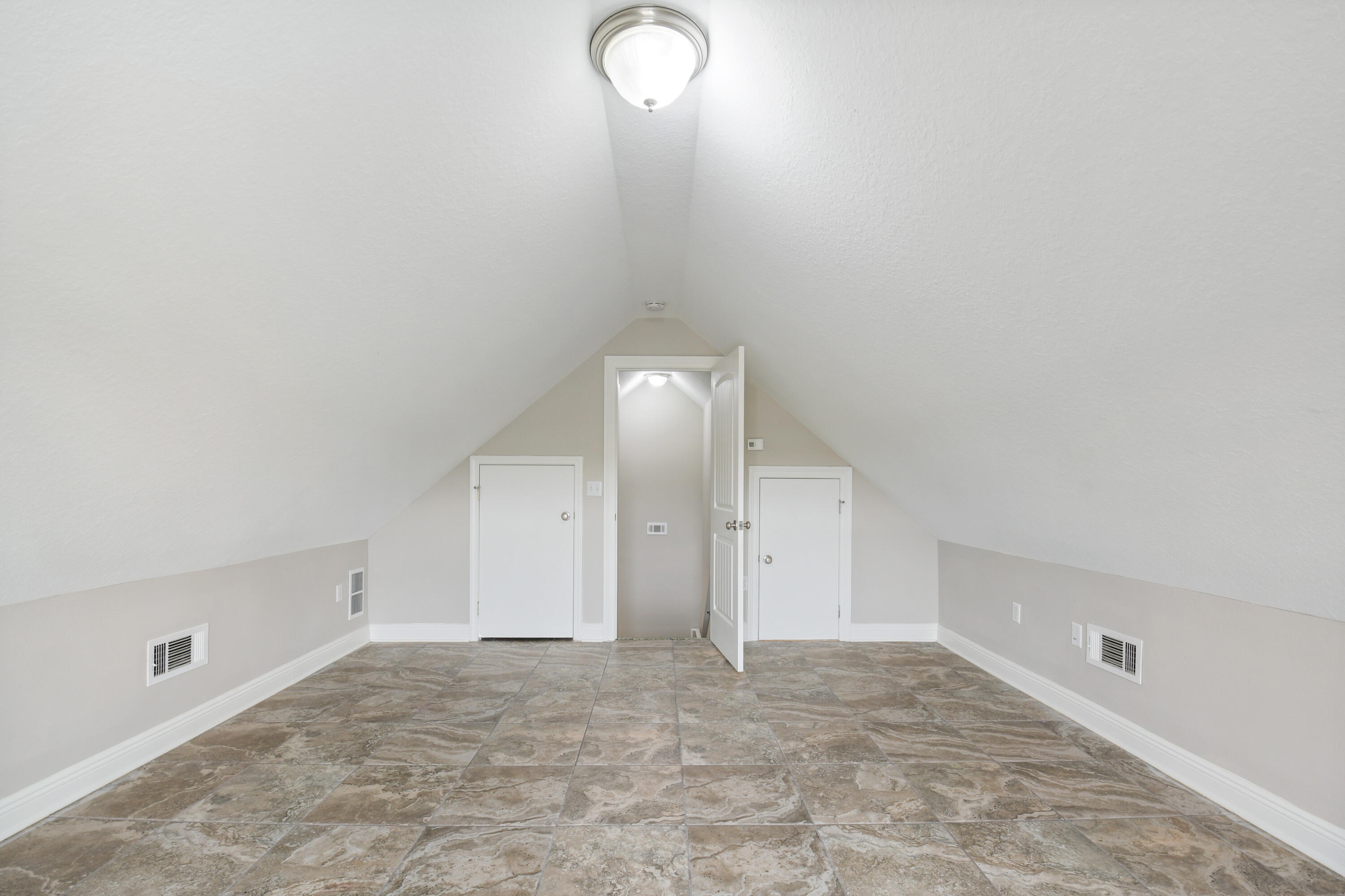 WHISPERING LAKE - Residential Lease