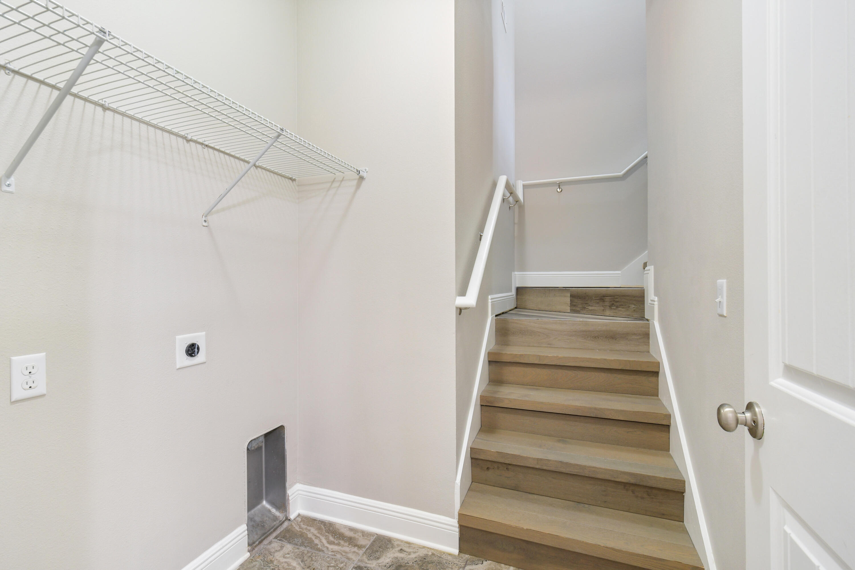 WHISPERING LAKE - Residential Lease