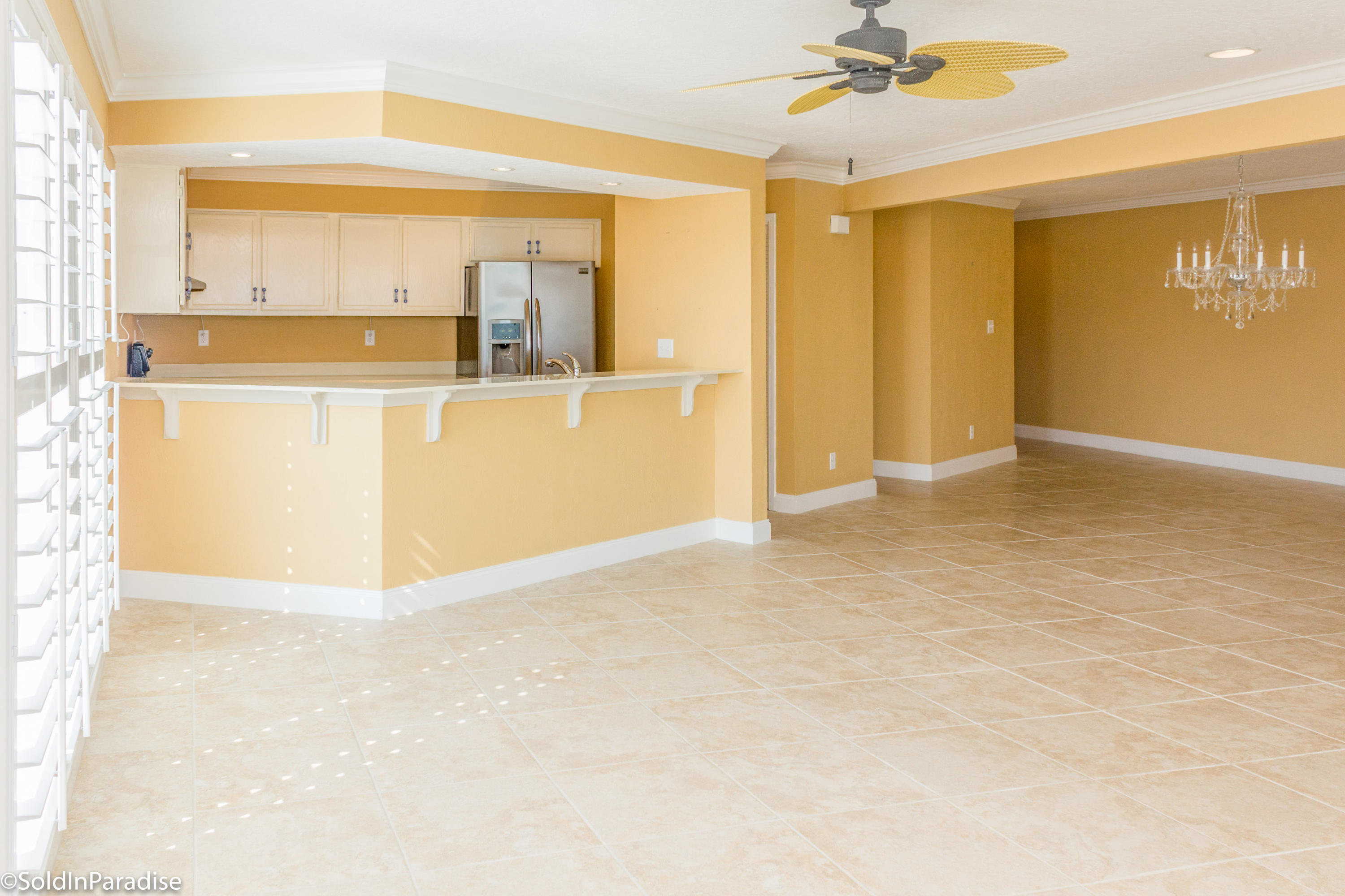 SANDSPUR CONDO - Residential