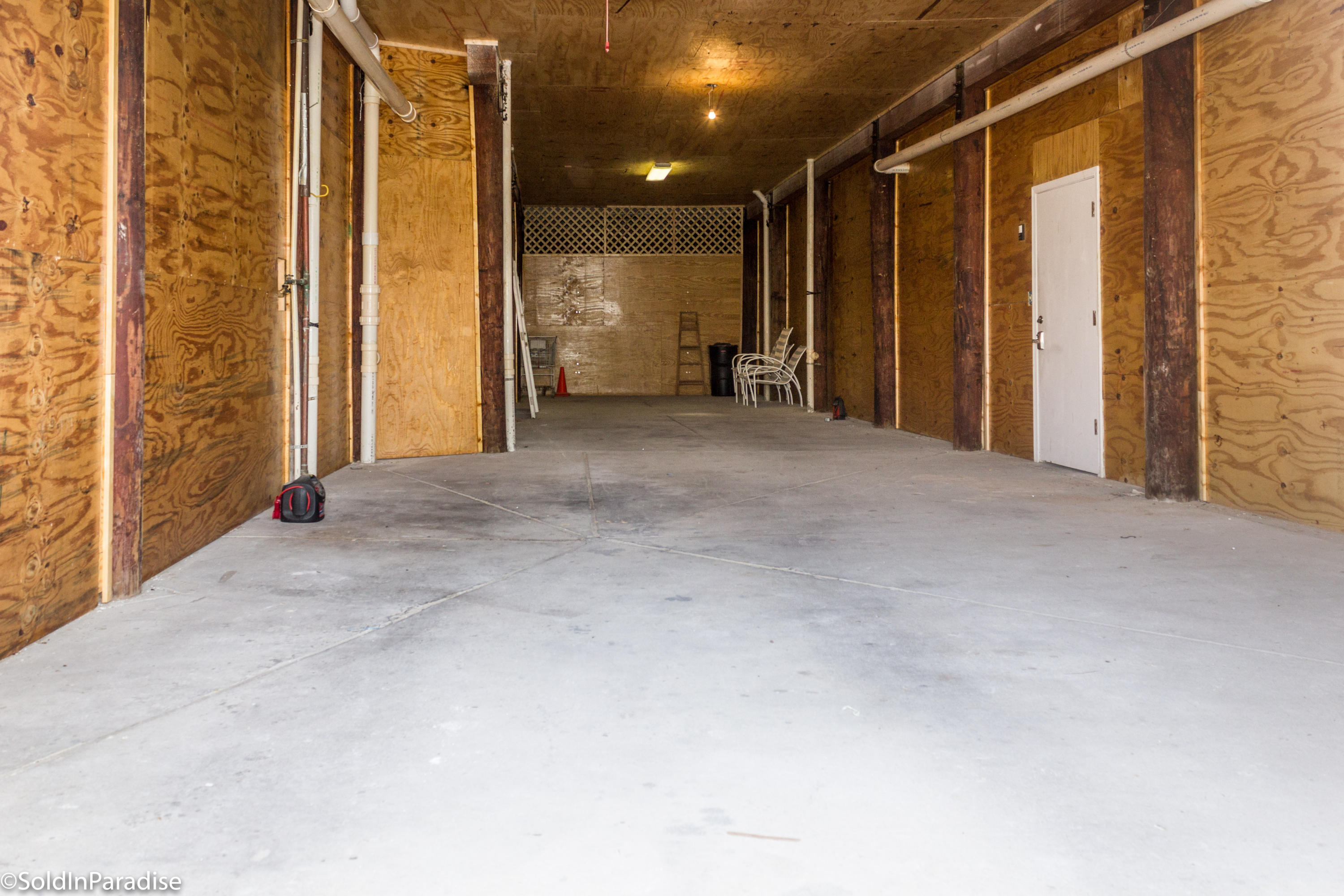 SANDSPUR CONDO - Residential