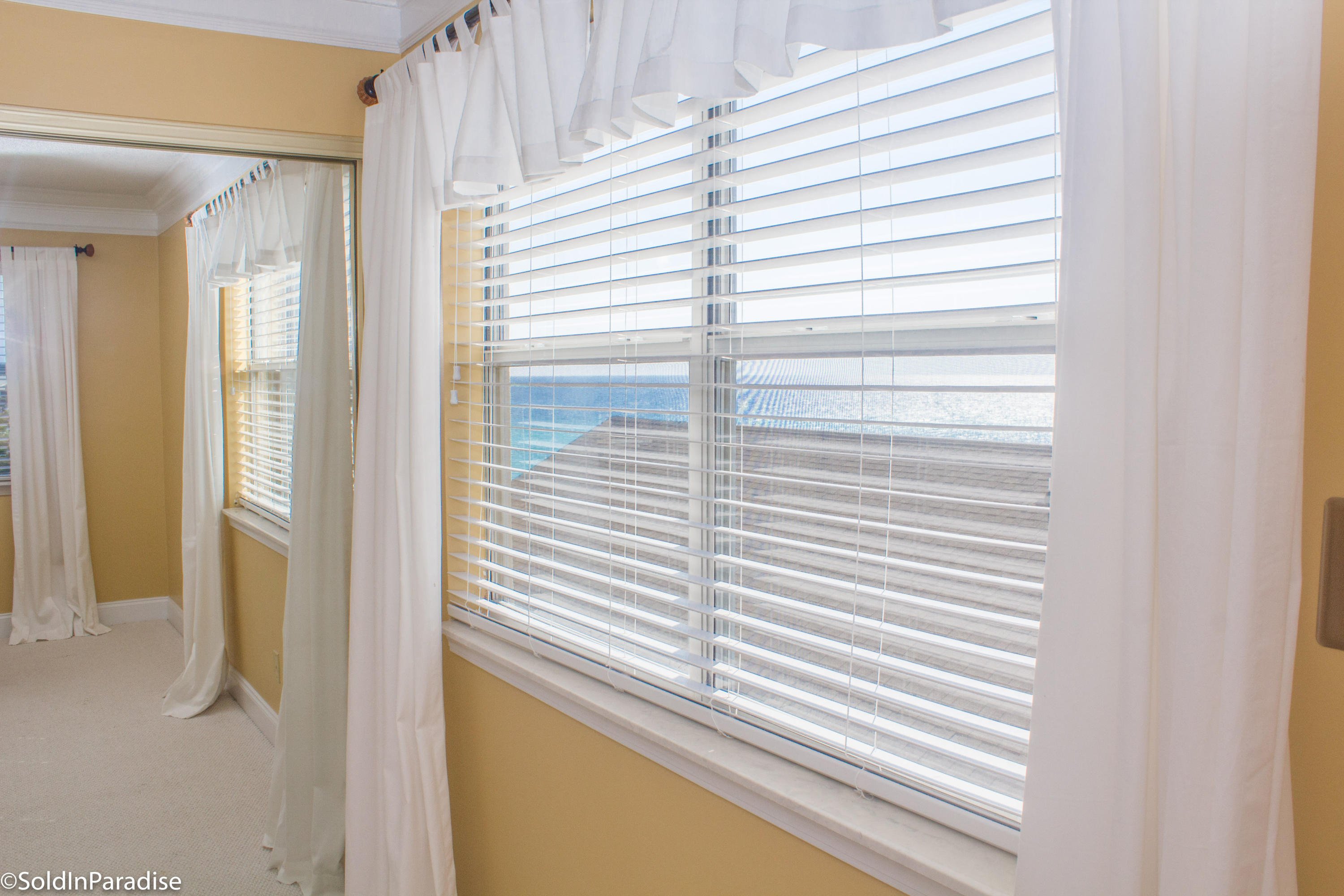 SANDSPUR CONDO - Residential