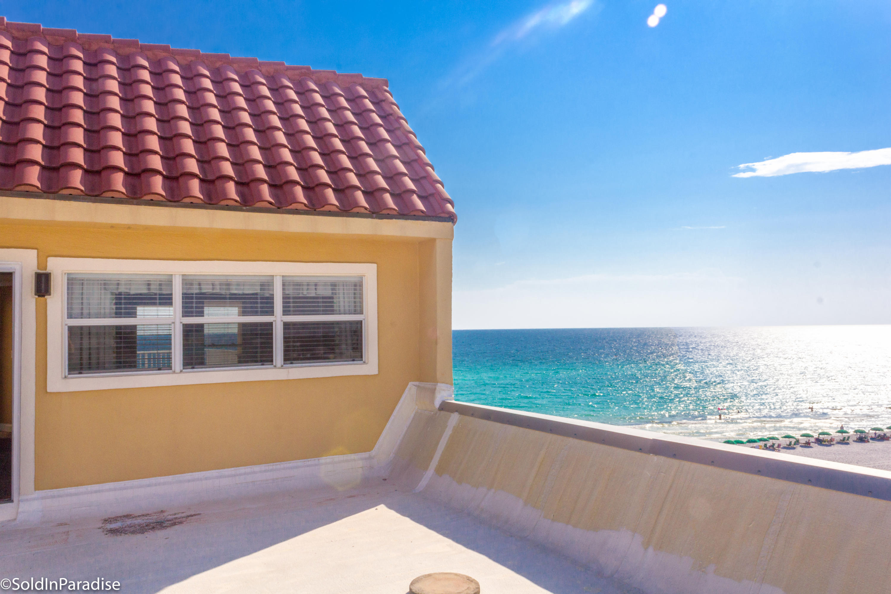 SANDSPUR CONDO - Residential