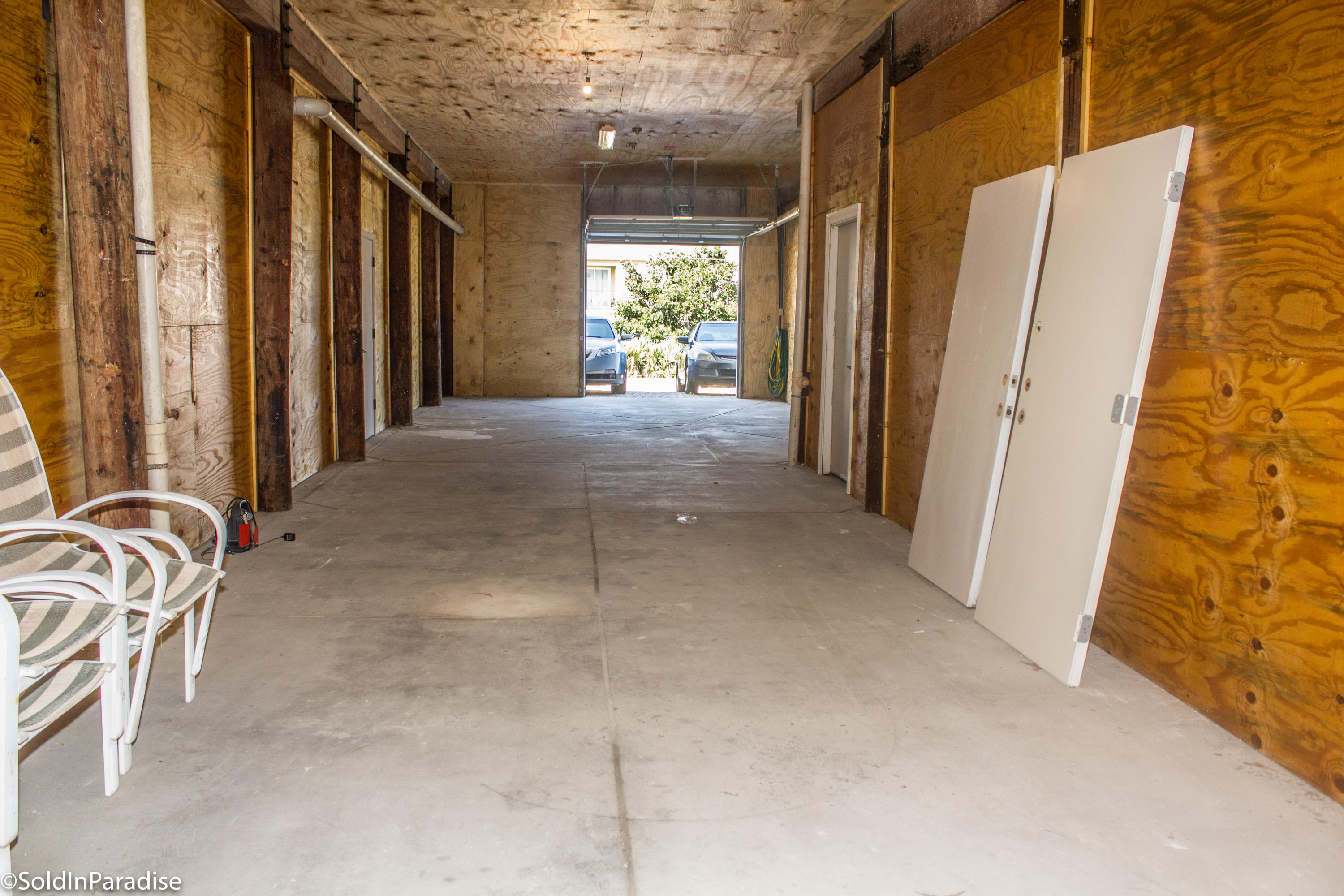 SANDSPUR CONDO - Residential