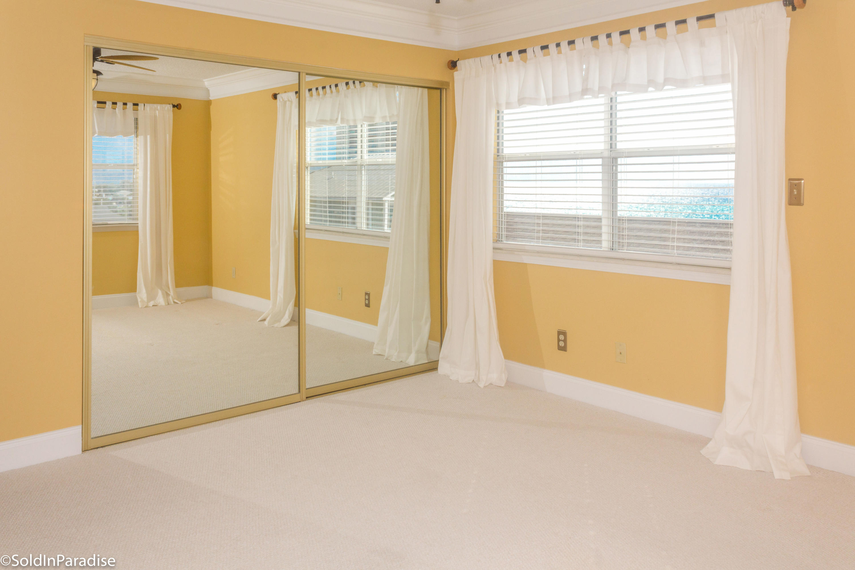 SANDSPUR CONDO - Residential