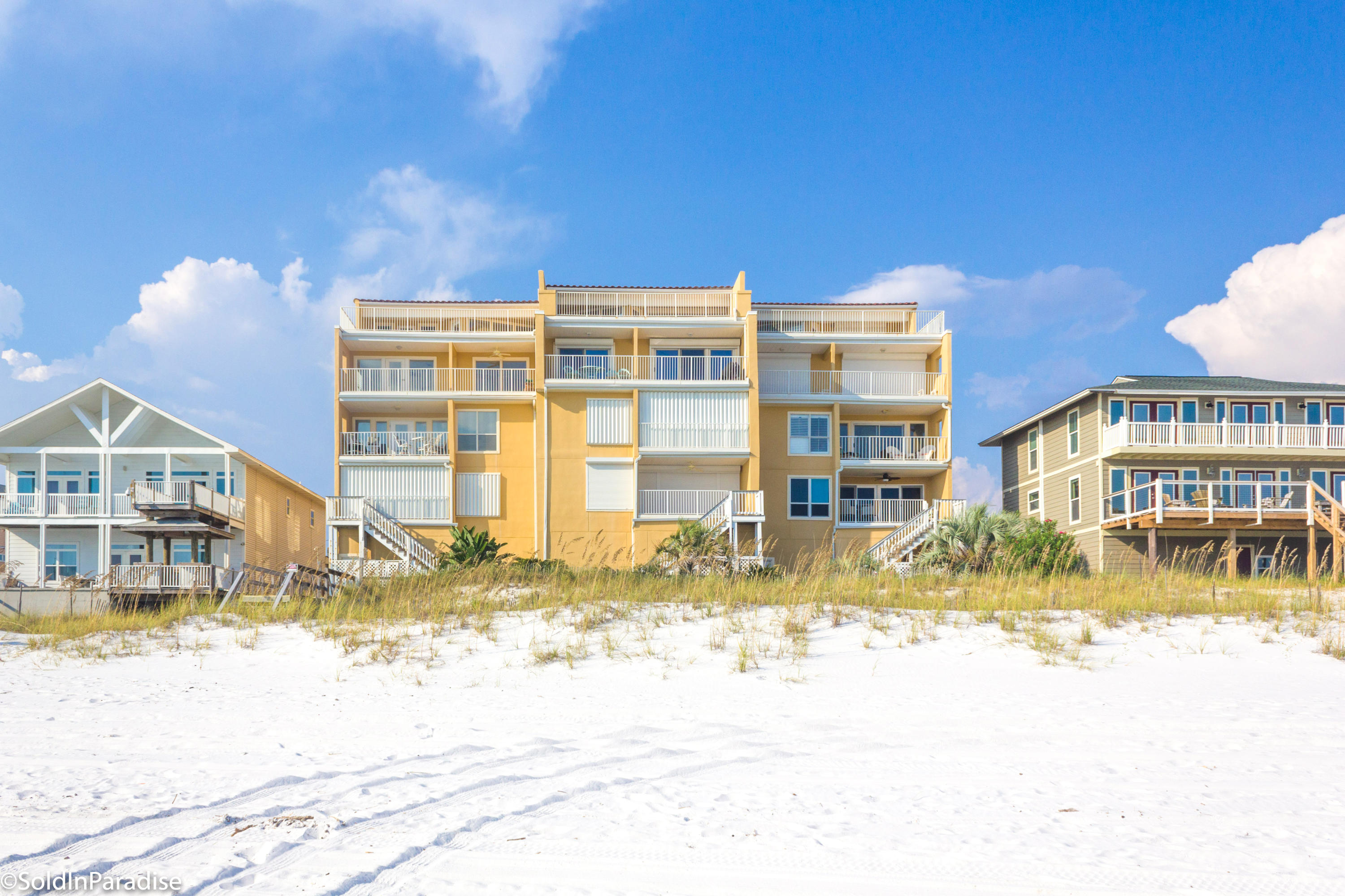 SANDSPUR CONDO - Residential