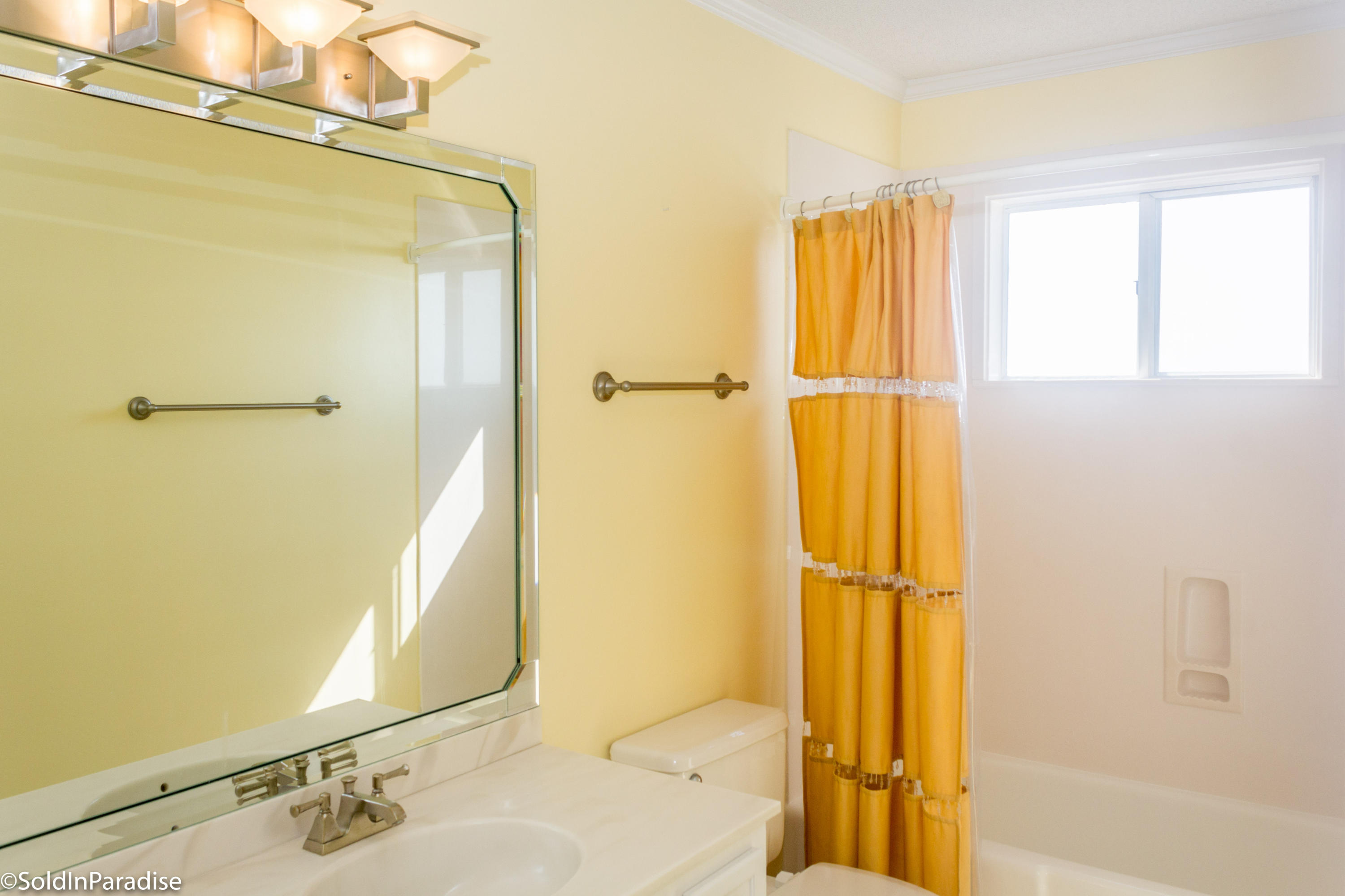 SANDSPUR CONDO - Residential