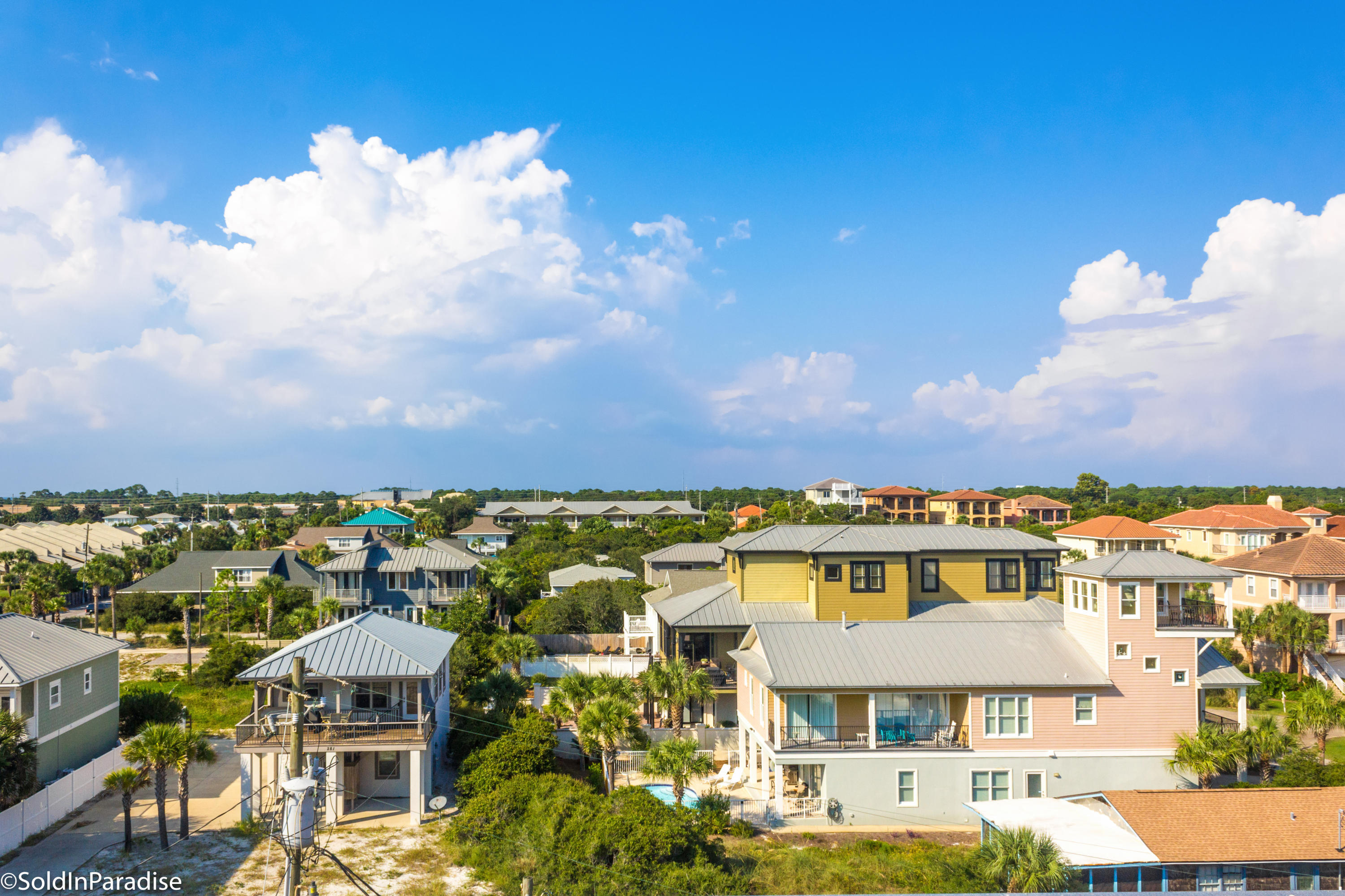 SANDSPUR CONDO - Residential