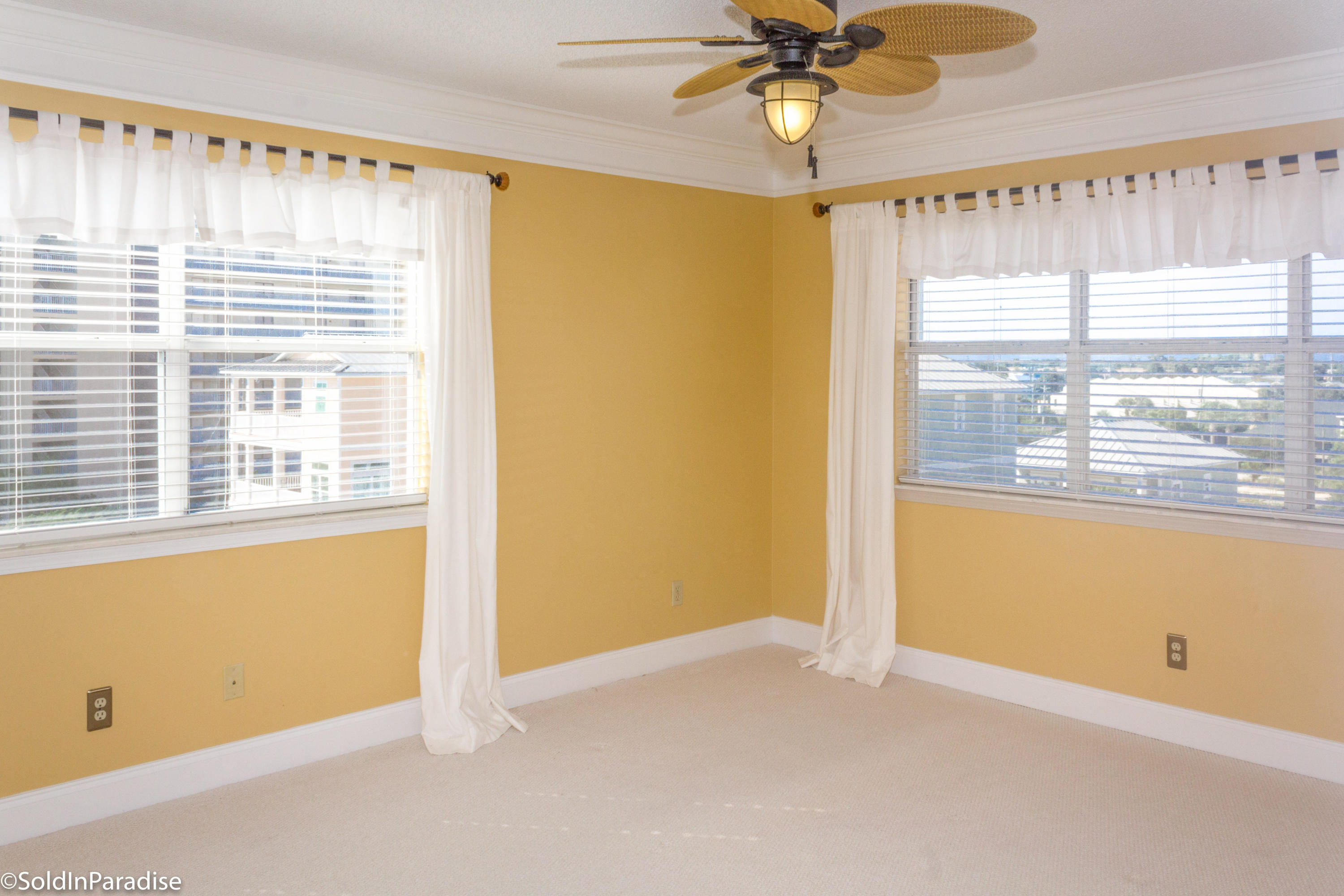 SANDSPUR CONDO - Residential