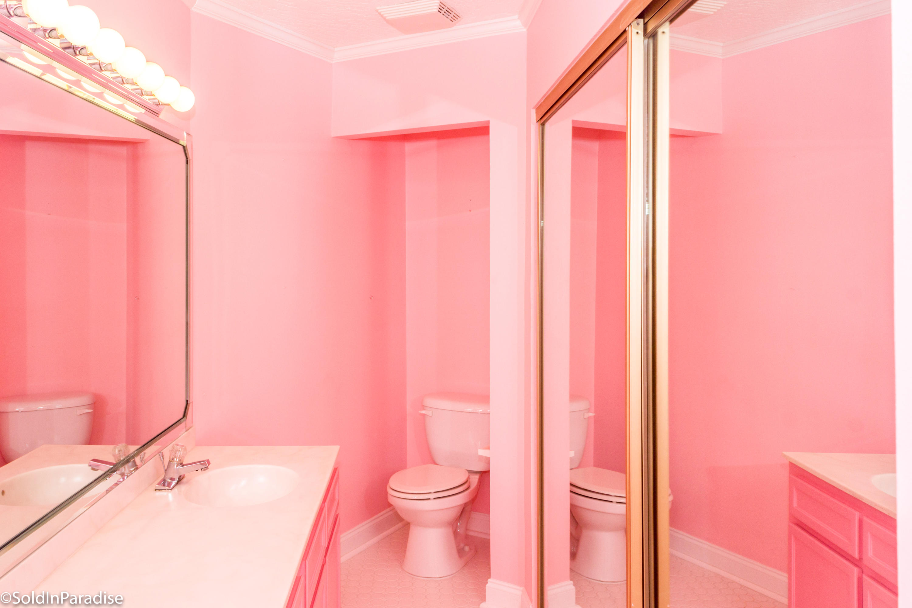 SANDSPUR CONDO - Residential