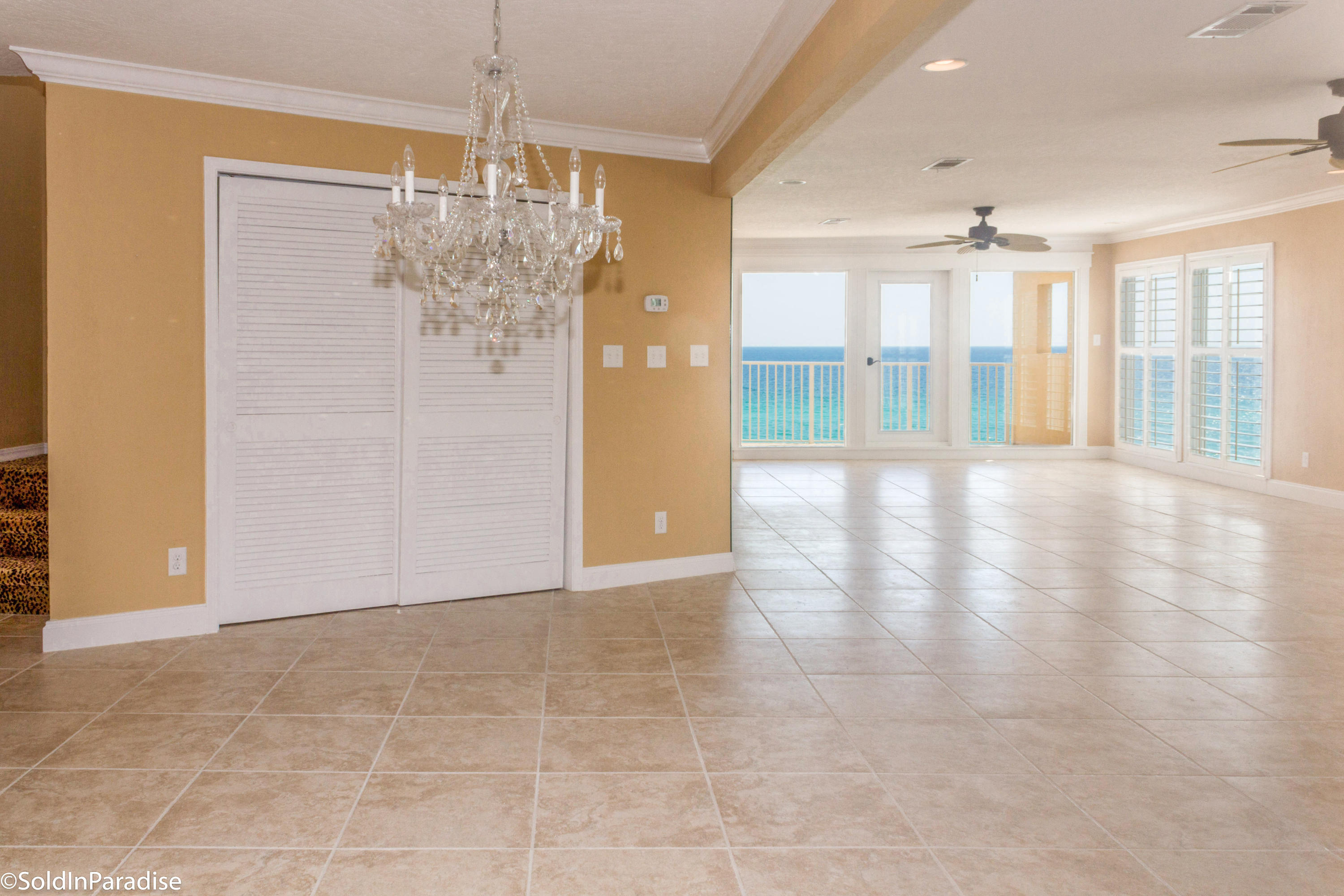 SANDSPUR CONDO - Residential