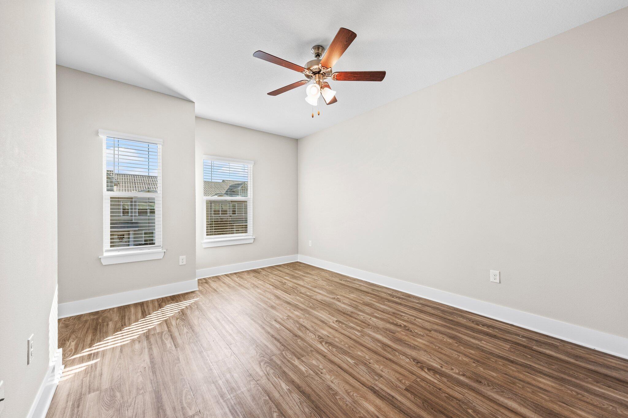 VERANDAS OF FREEPORT, THE - Residential Lease