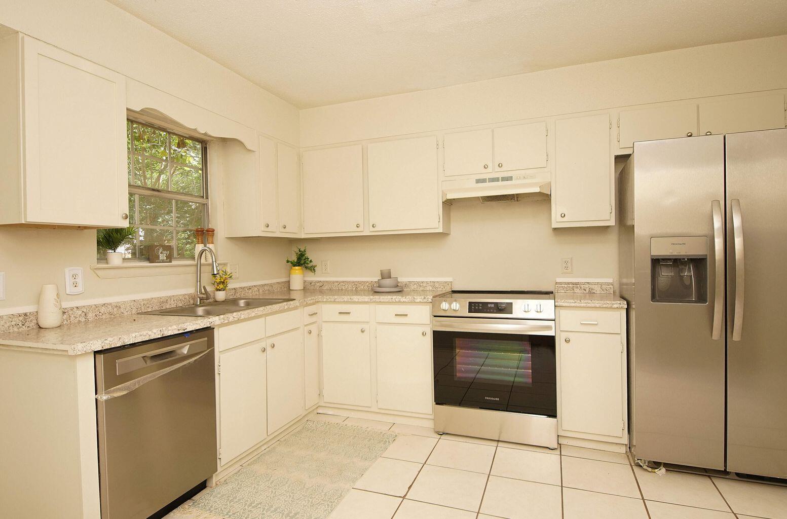 PINEHURST PARK - Residential