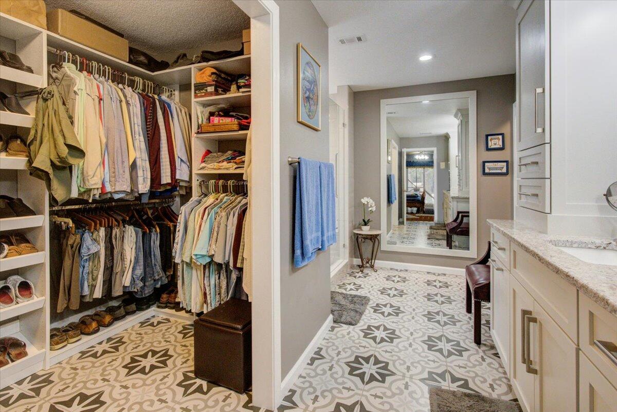 SOUTHWIND - Residential