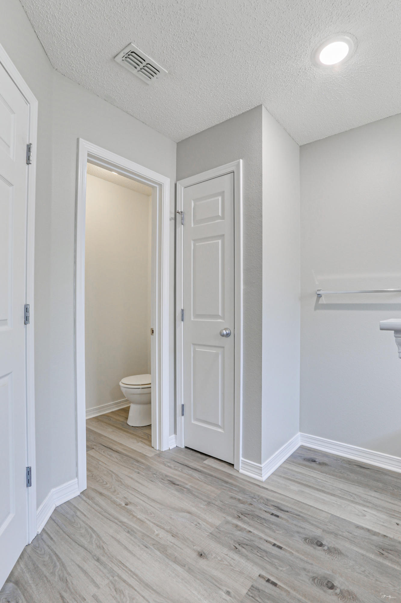 IRON GATE - Residential